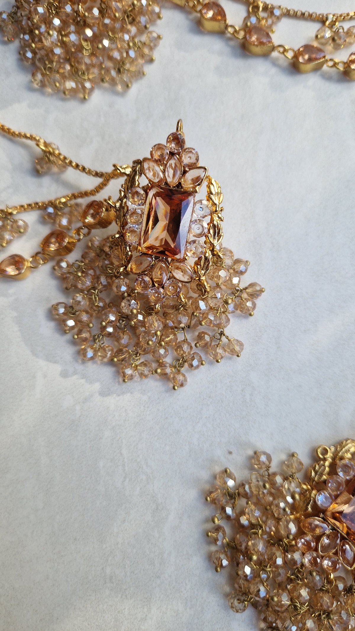 SELMA- Beautiful Pakistani Earrings and Tikka - FULL GOLD