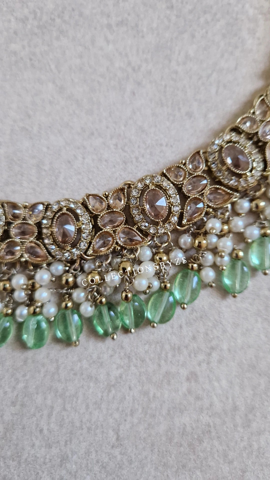 DANA - Stunning Indian Jewellery Set- Light Green