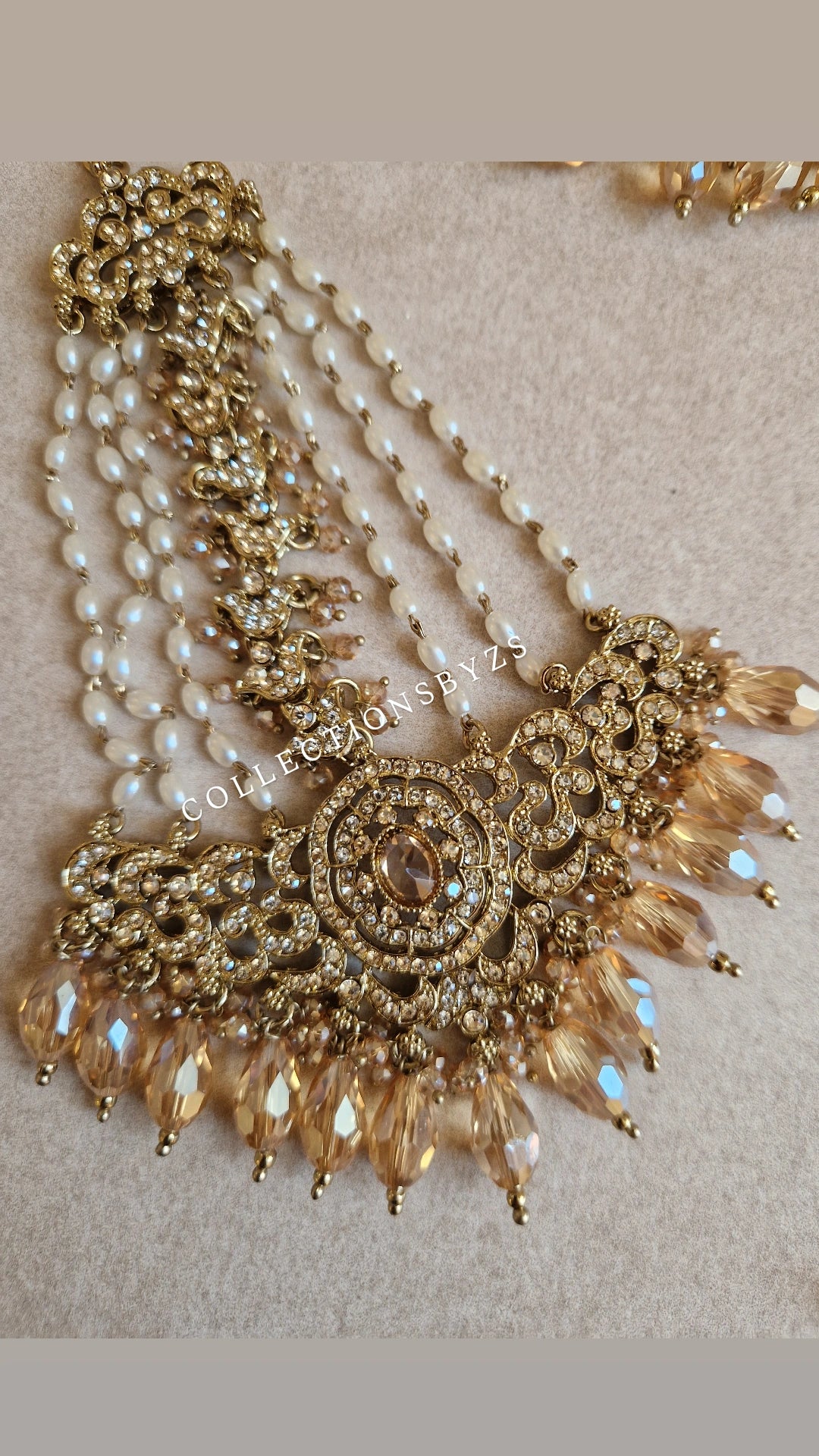 AFREEN - Beautiful 4 piece Indian Set- Double Gold.