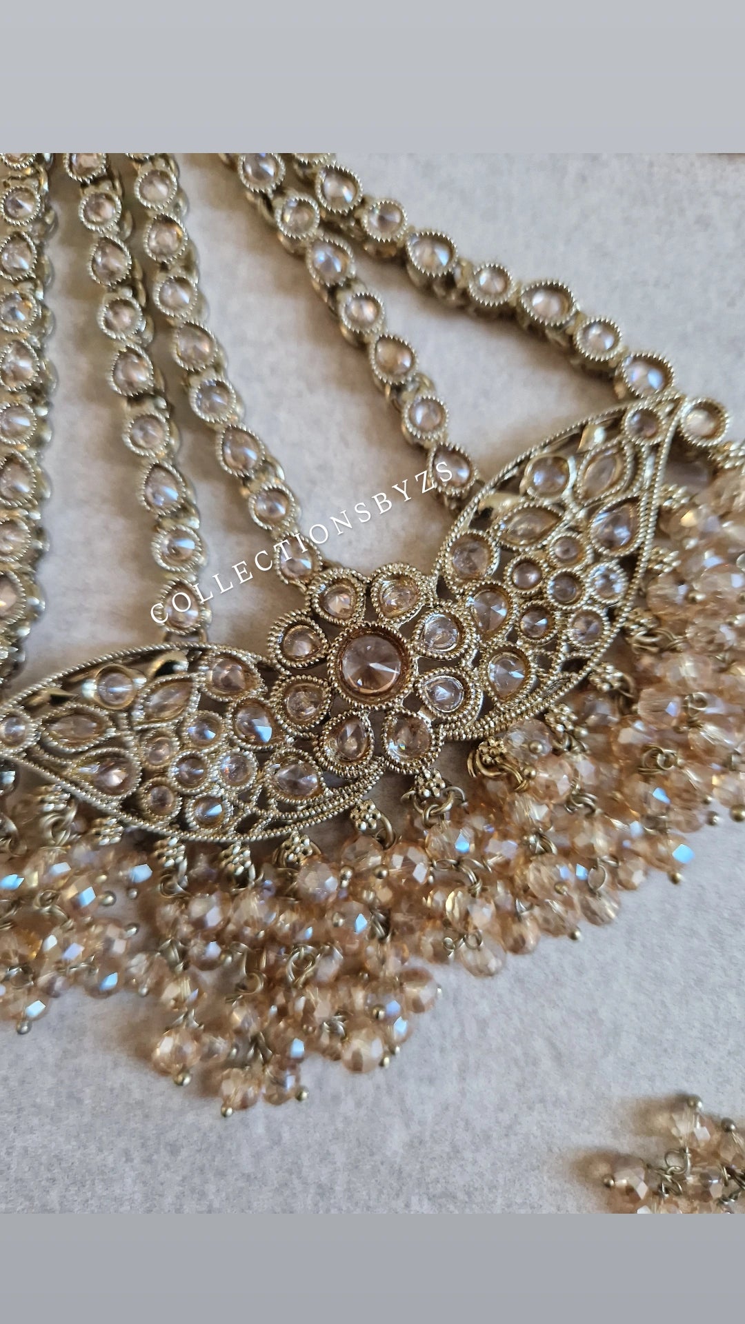 AYLA - Stunning 4 Piece Indian Party guest Jewellery Set - GOLD
