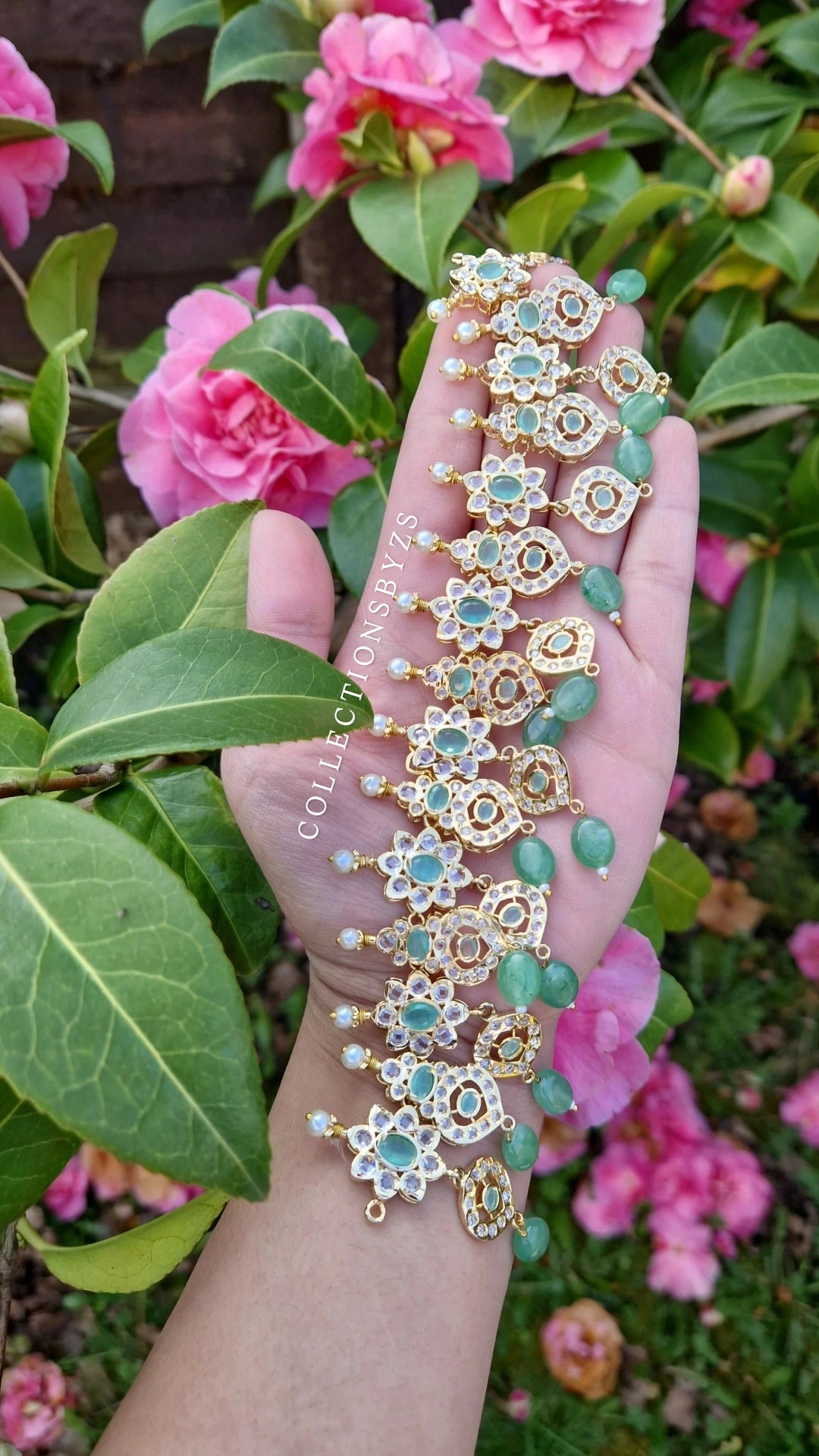 FAREEHA Indian Premium Jewellery Set - Golden and Jade