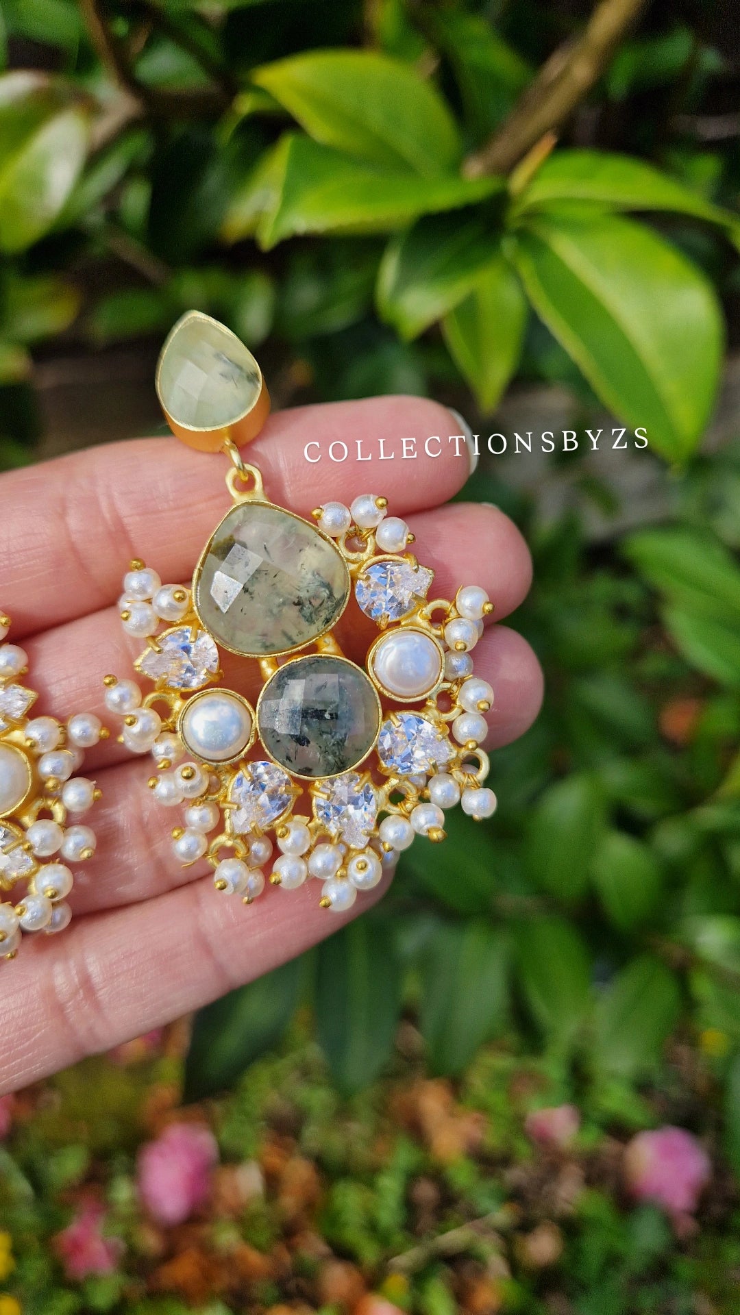 SARAH- Small Beautiful Elegant Premium Mother of Pearl Earrings and Tikka Set