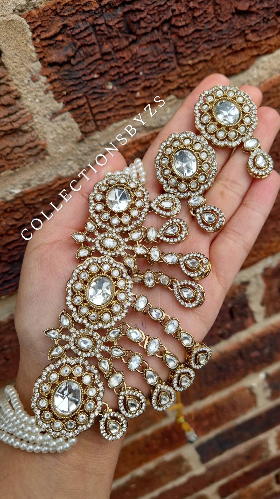 ADA - Beautiful Choker Set Kundan Inspired - CLEAR