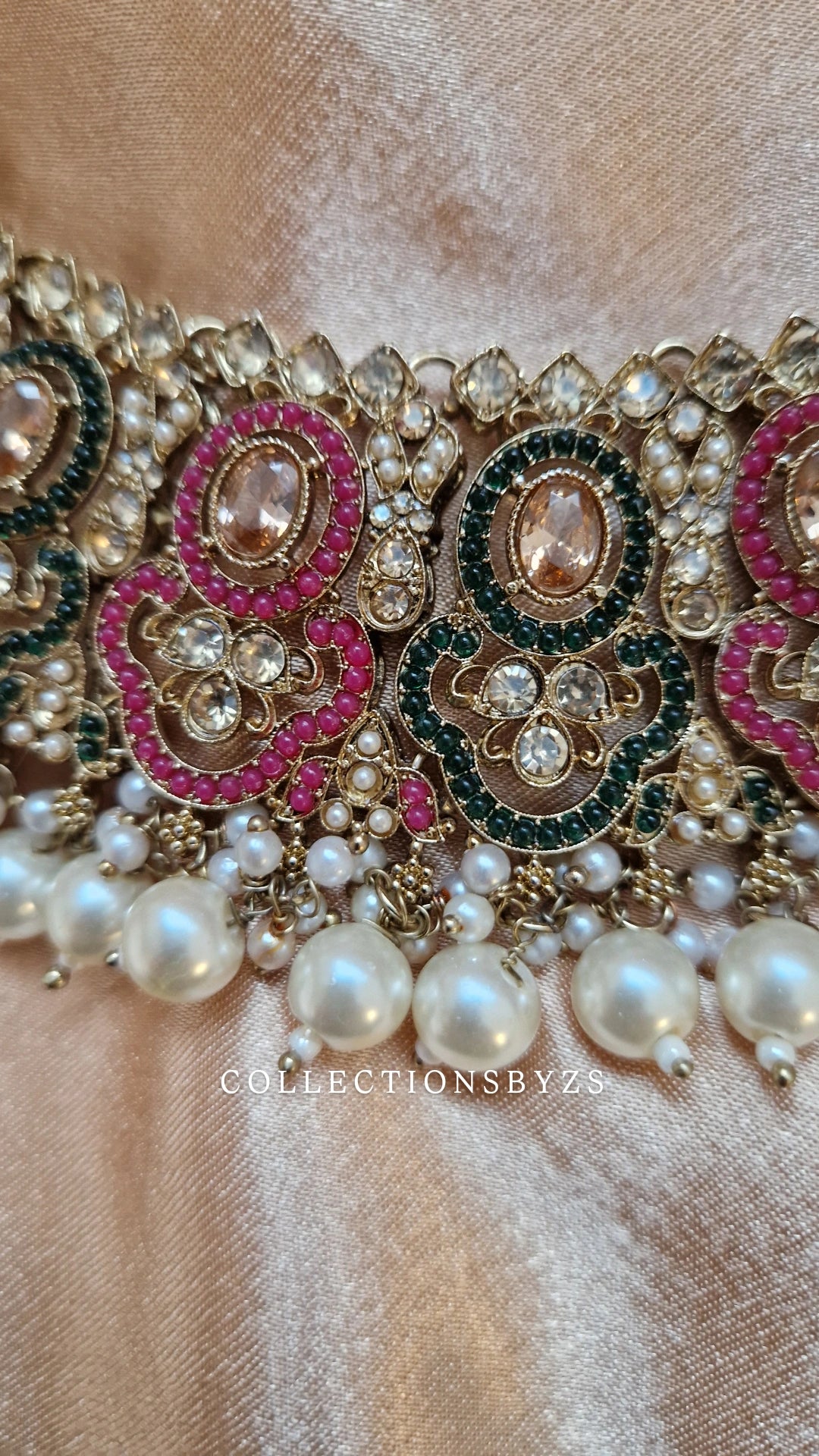 ZAINAB- CLEARANCE Beautiful pink and green Jewellery Set