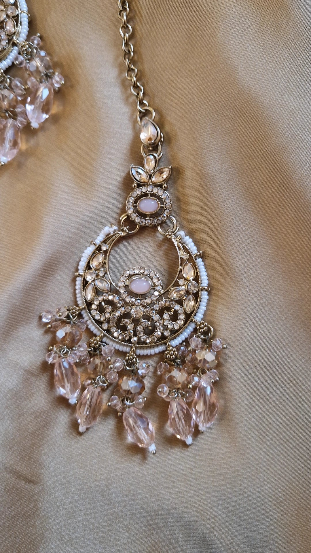 N A F E E S A - Pink Indian Necklace Set