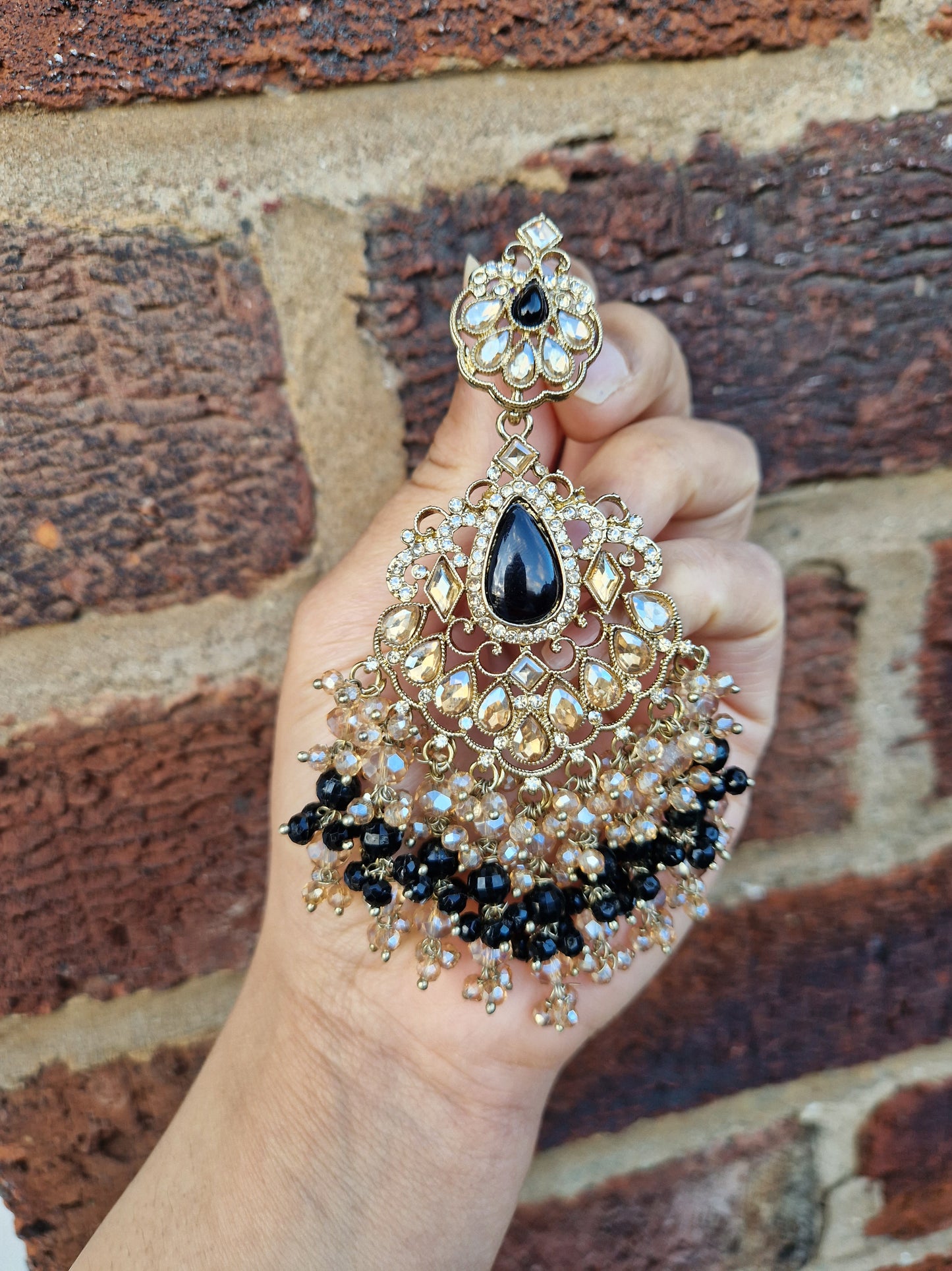 HANI - Oversized Earrings- BLACK