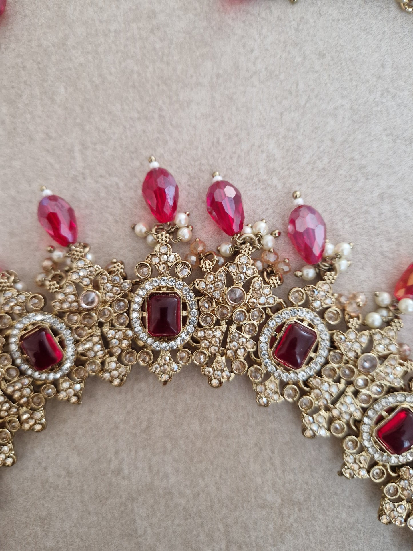 SAREENA- Elegant Indian Small  Red Jewellery Set