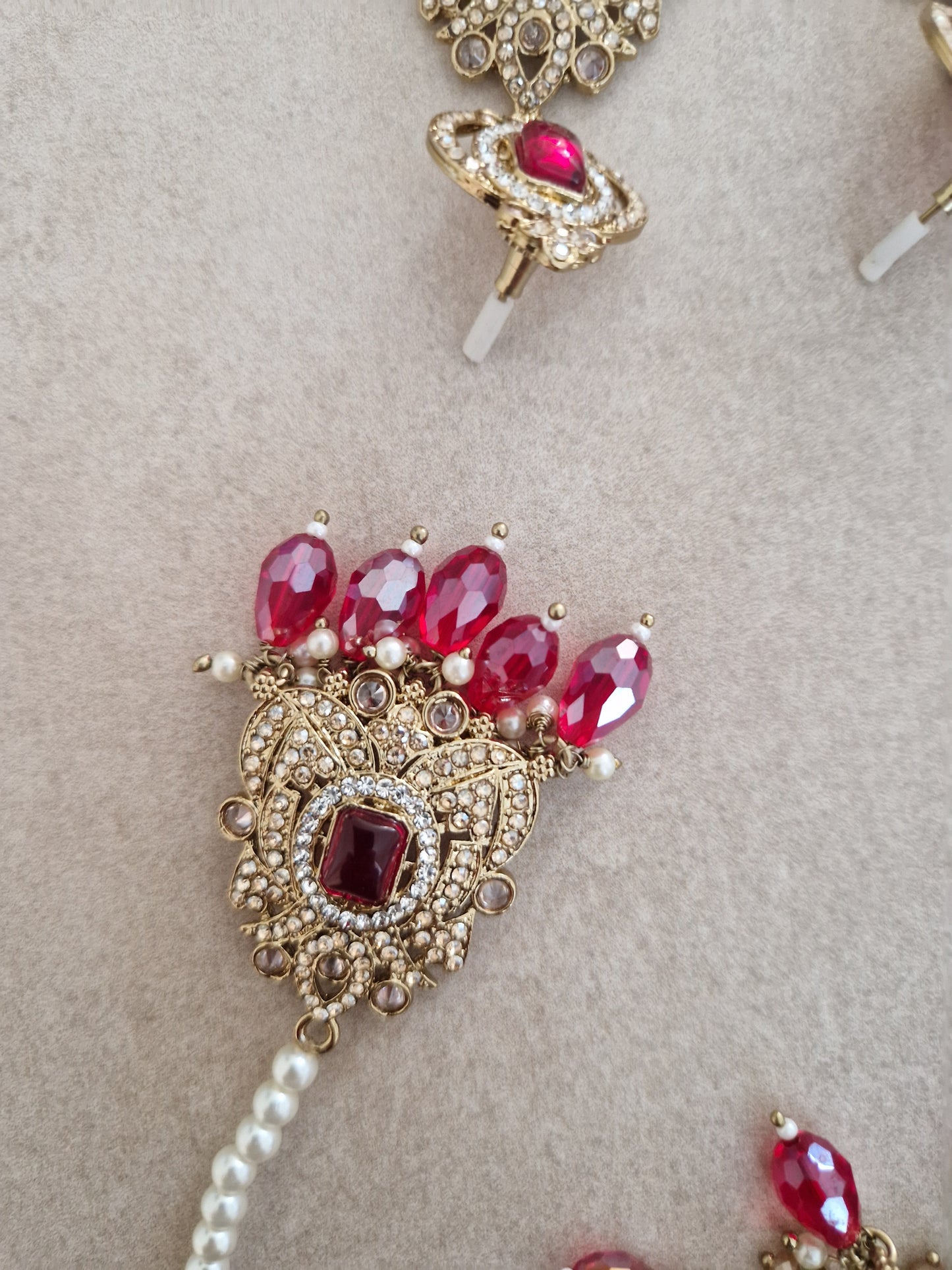 SAREENA- Elegant Indian Small  Red Jewellery Set