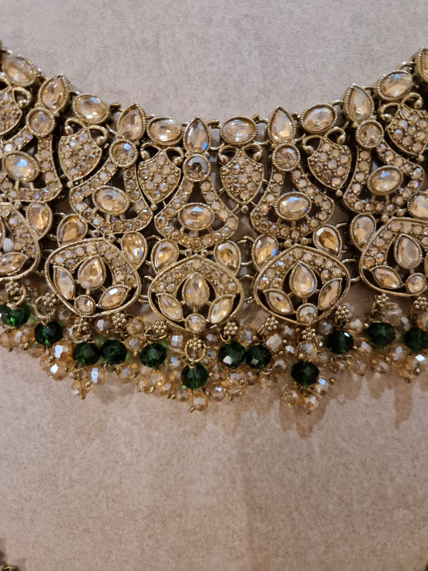 MARIA - Indian Choker Set-  Choker, Earrings, Tikka & Passa (Jhumar)- DARK GREEN