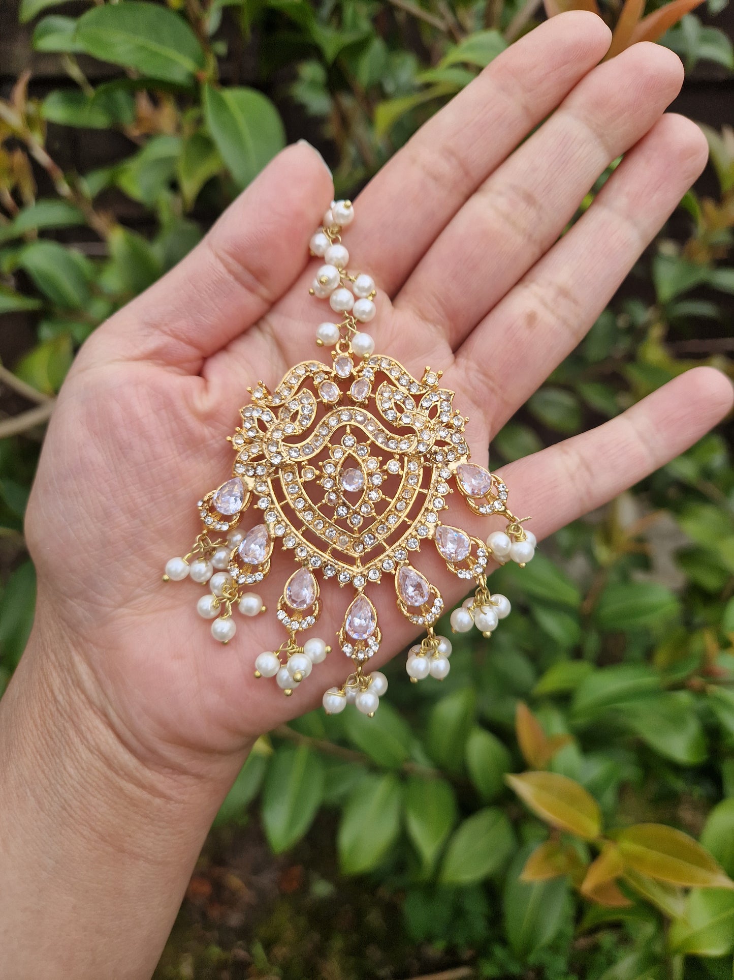 ALIMA- Beautiful Elegant Bridal Set - White and Pearl