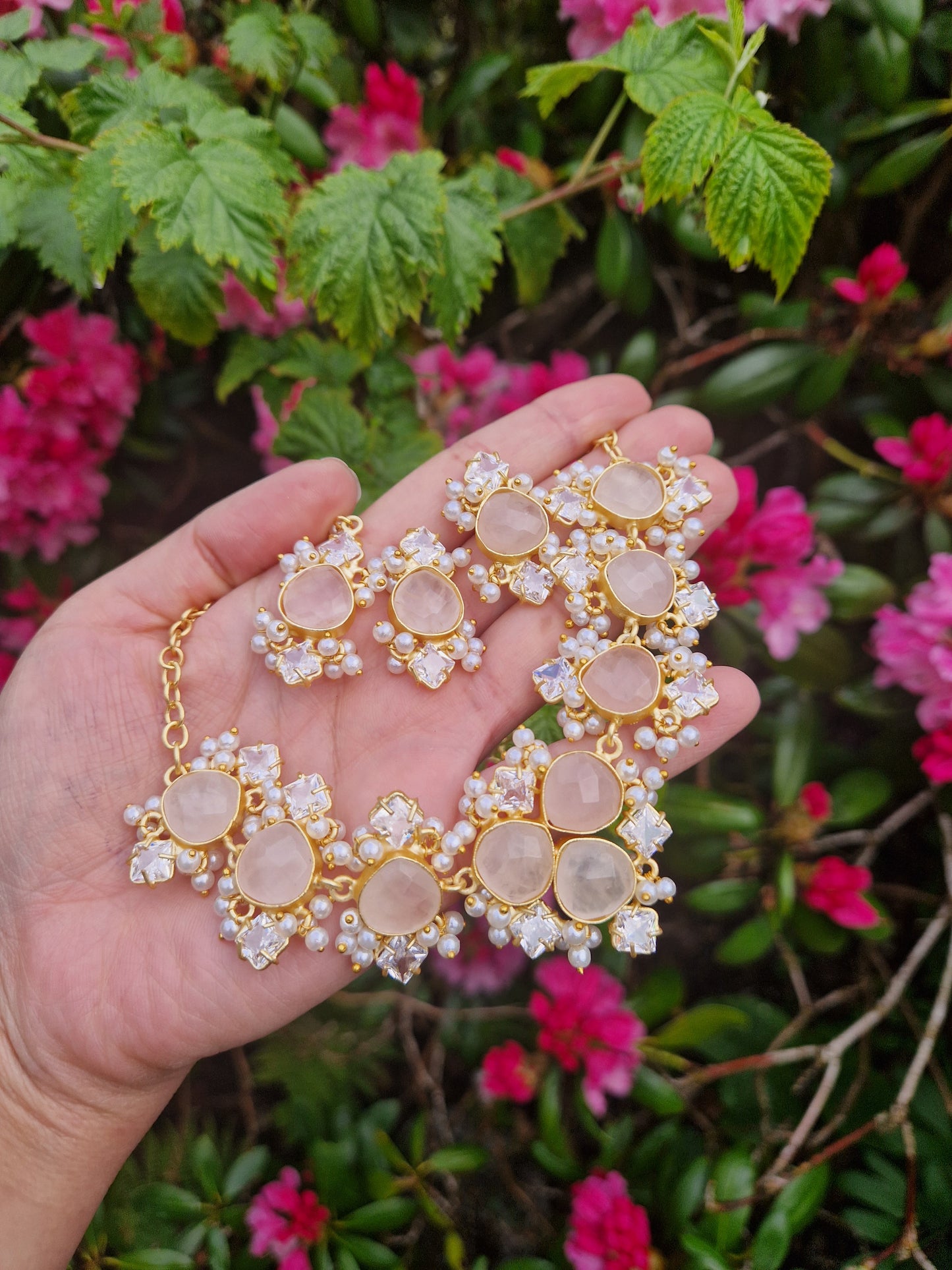 PARVEEN- Very Small Beautiful Elegant *Premium* Mother of Pearl - Rose Quartz