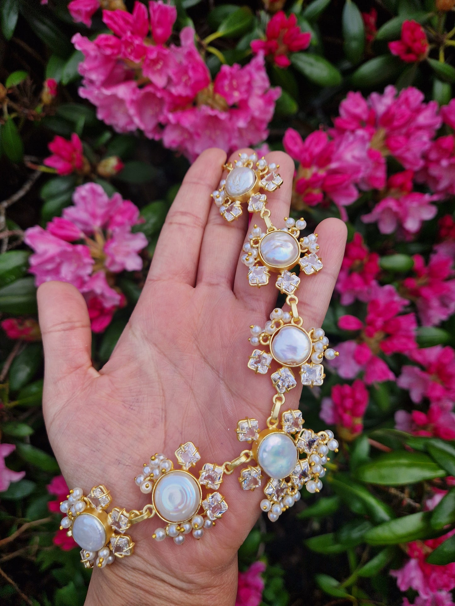 LEAH- Beautiful Elegant *Premium*Mother of Pearl Jewellery Set Crystals - FULL PEARL.
