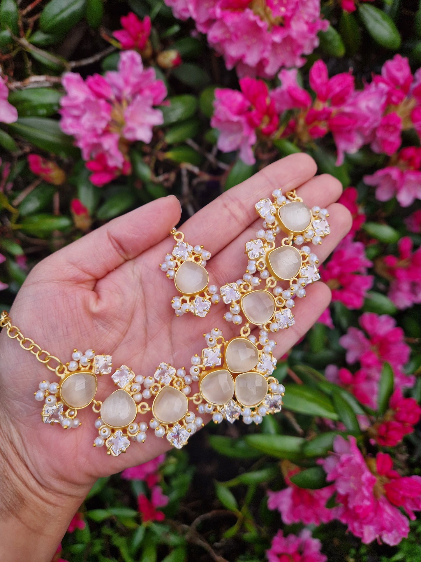 PARVEEN- Very Small Beautiful Elegant *Premium* Mother of Pearl -