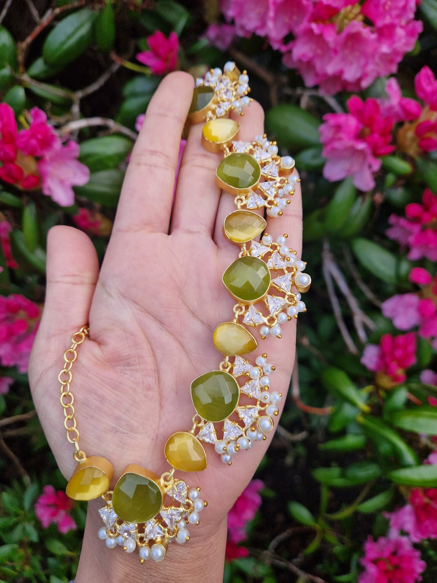 FARYAL Small Beautiful Elegant *Premium* Mother of Pearl& YELLOW & GREEN