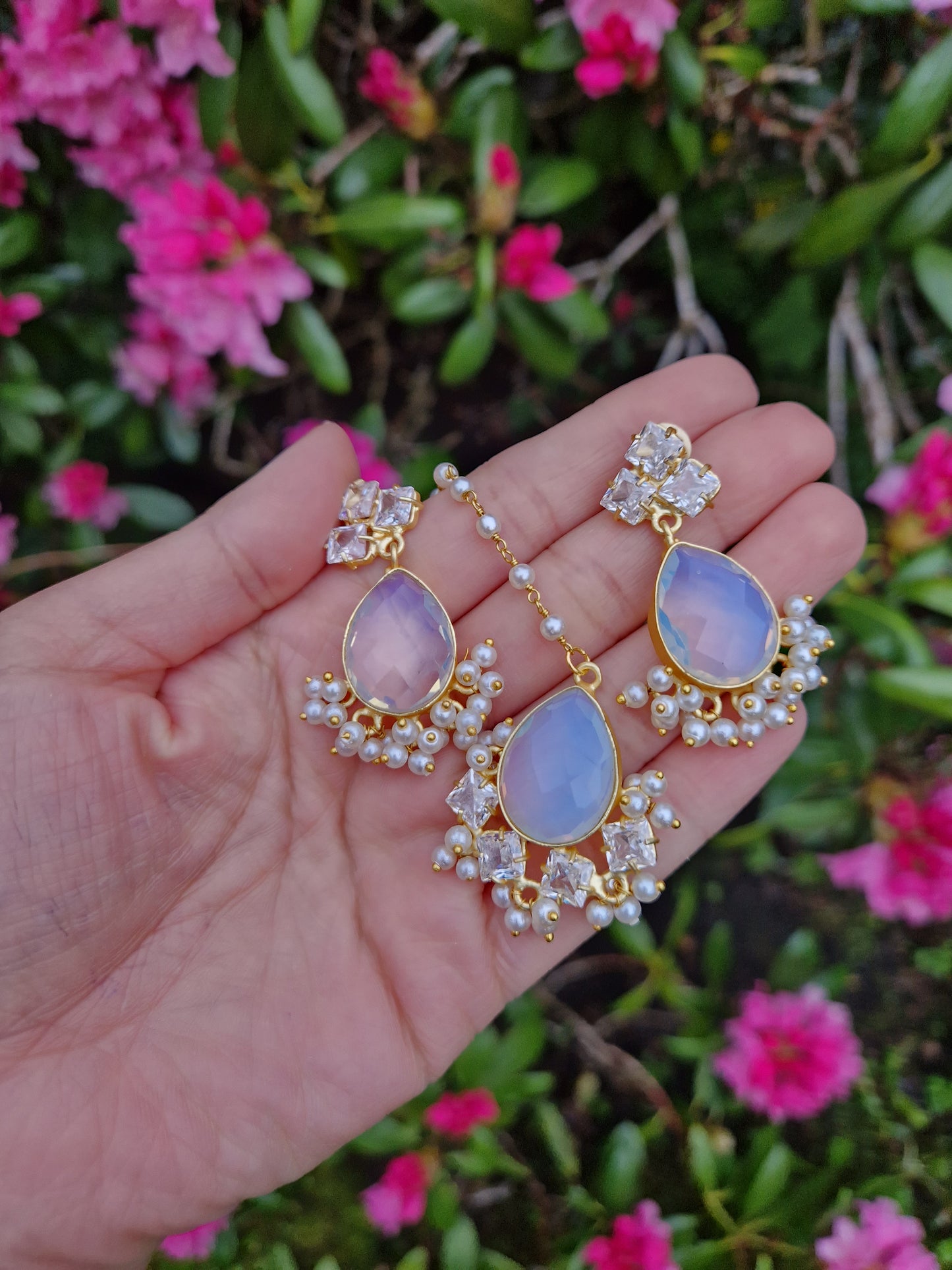 NYLA- Small, Beautiful Elegant Premium Mother of Pearl & Opalite