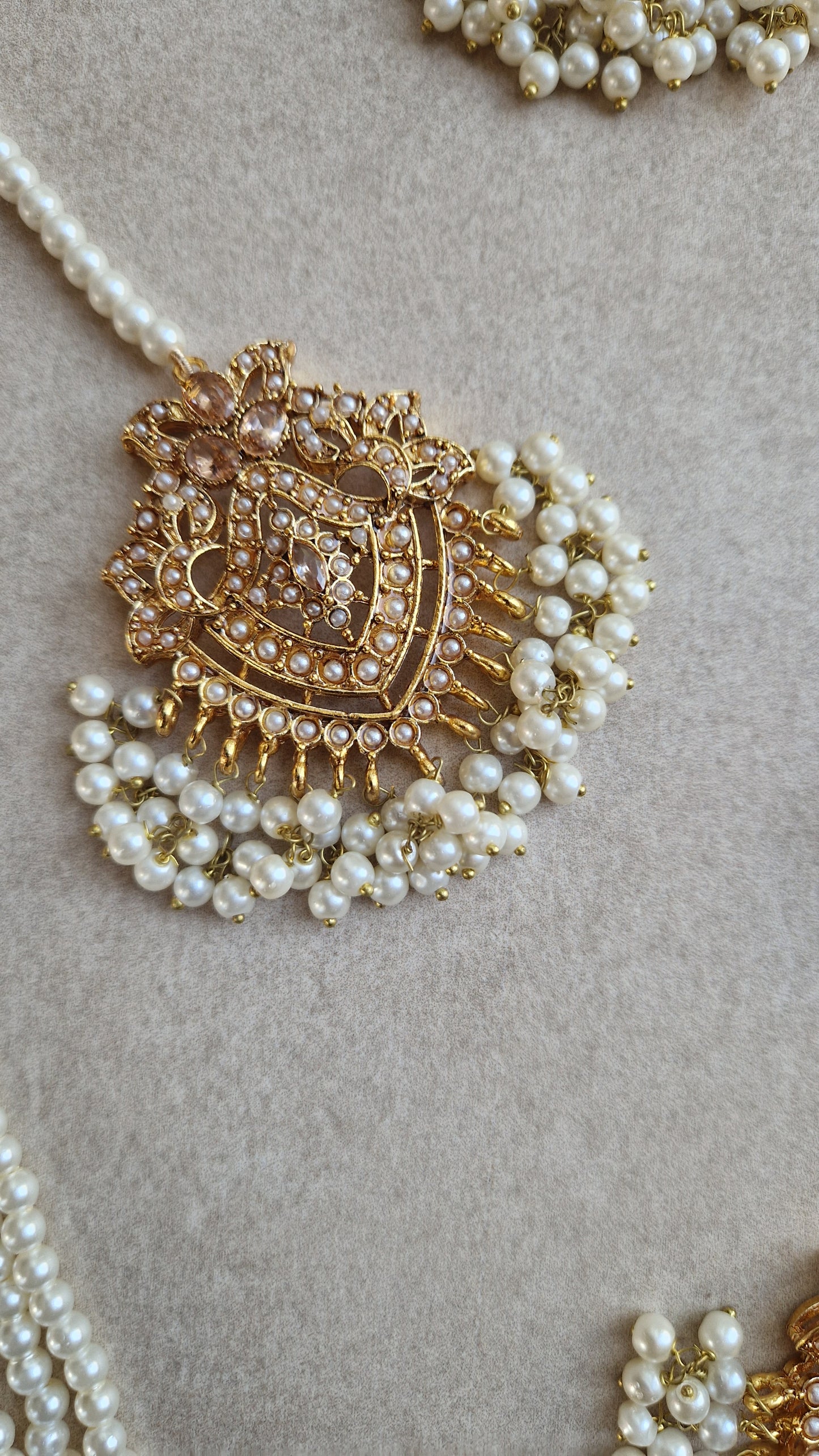 WAJIHA - Elegant 5 Piece Pearl Pakistani Mala & Choker Set.