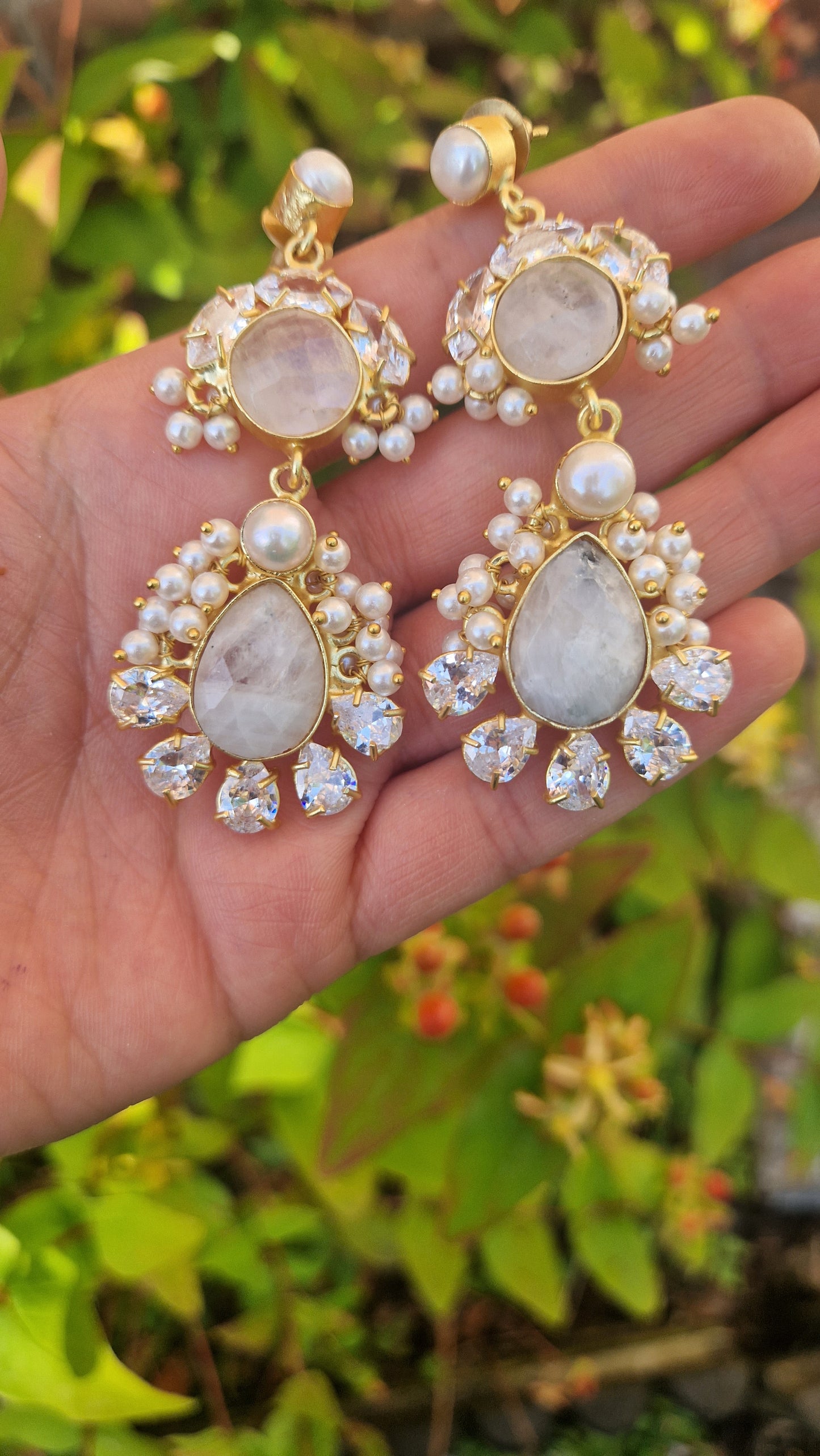 AFAF * PREMIUM*  Authentic Fresh water Pearls and Crystal Earrings