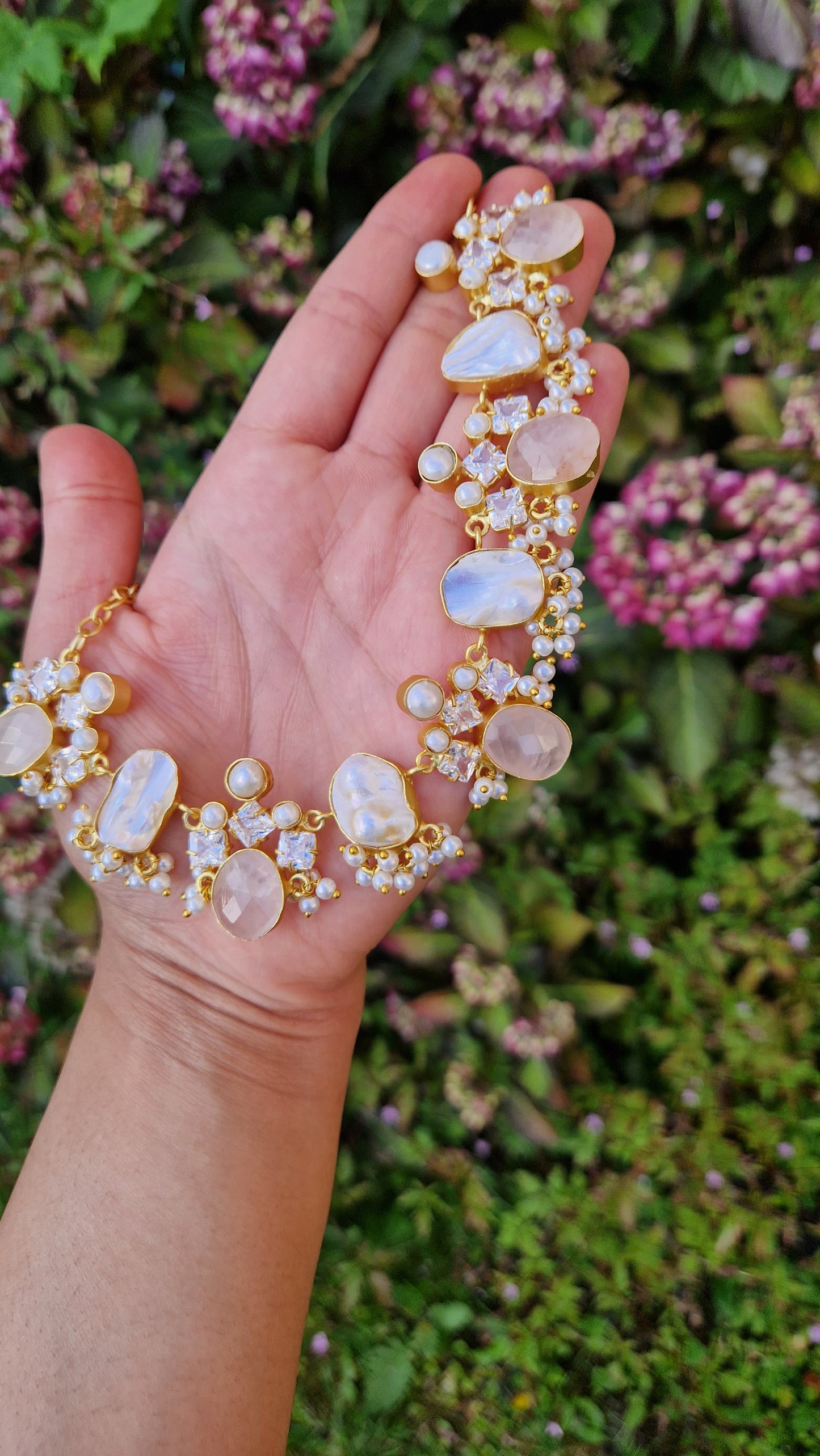 FALAK Small Beautiful Elegant *Premium* Mother of Pearl & -Rose Quartz & Pearl Main stone.