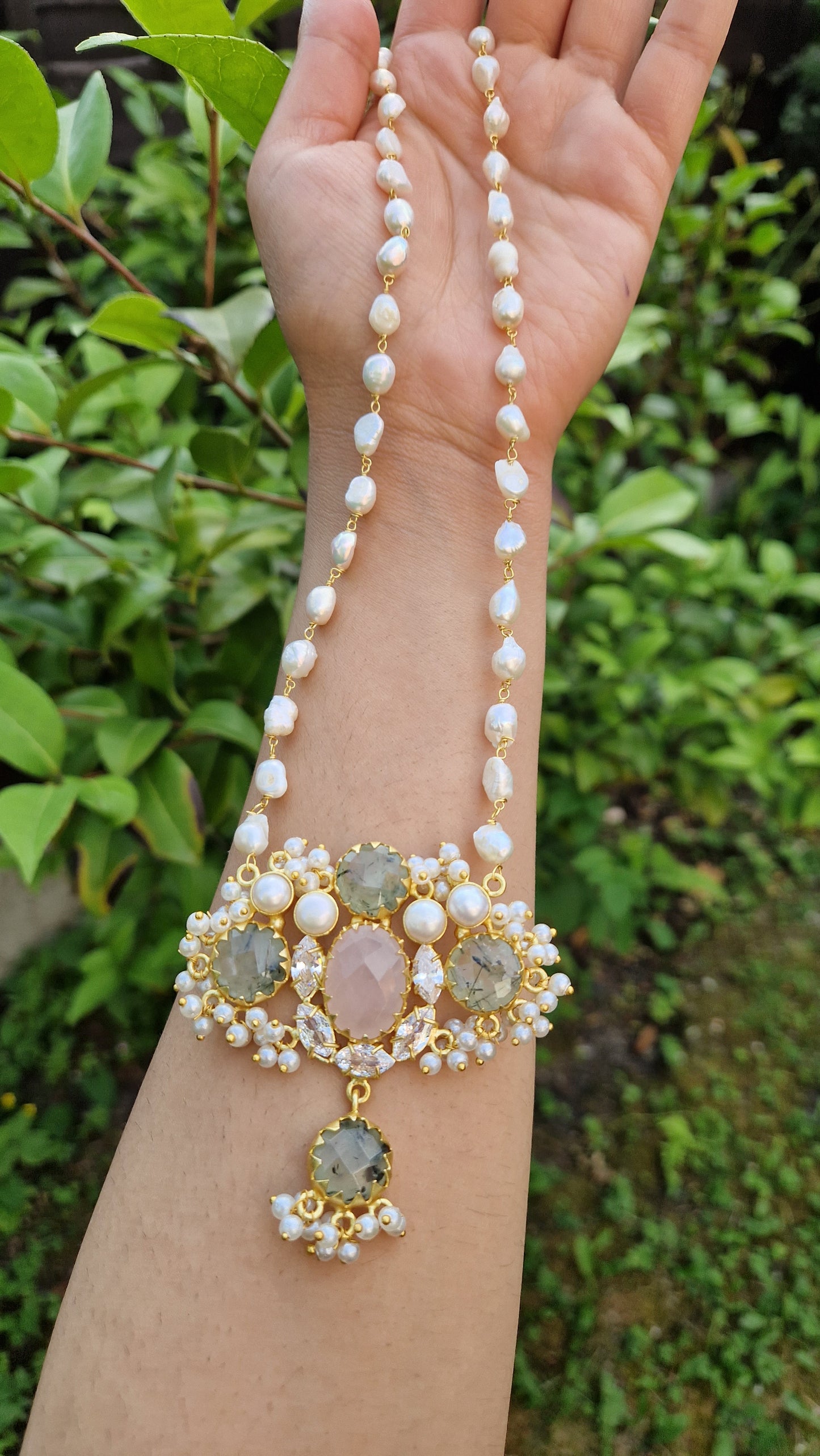 WARDAH- *Premium* Elegant Full Fresh Water Pearls, Rose Quartz and Prehnite Mala Set