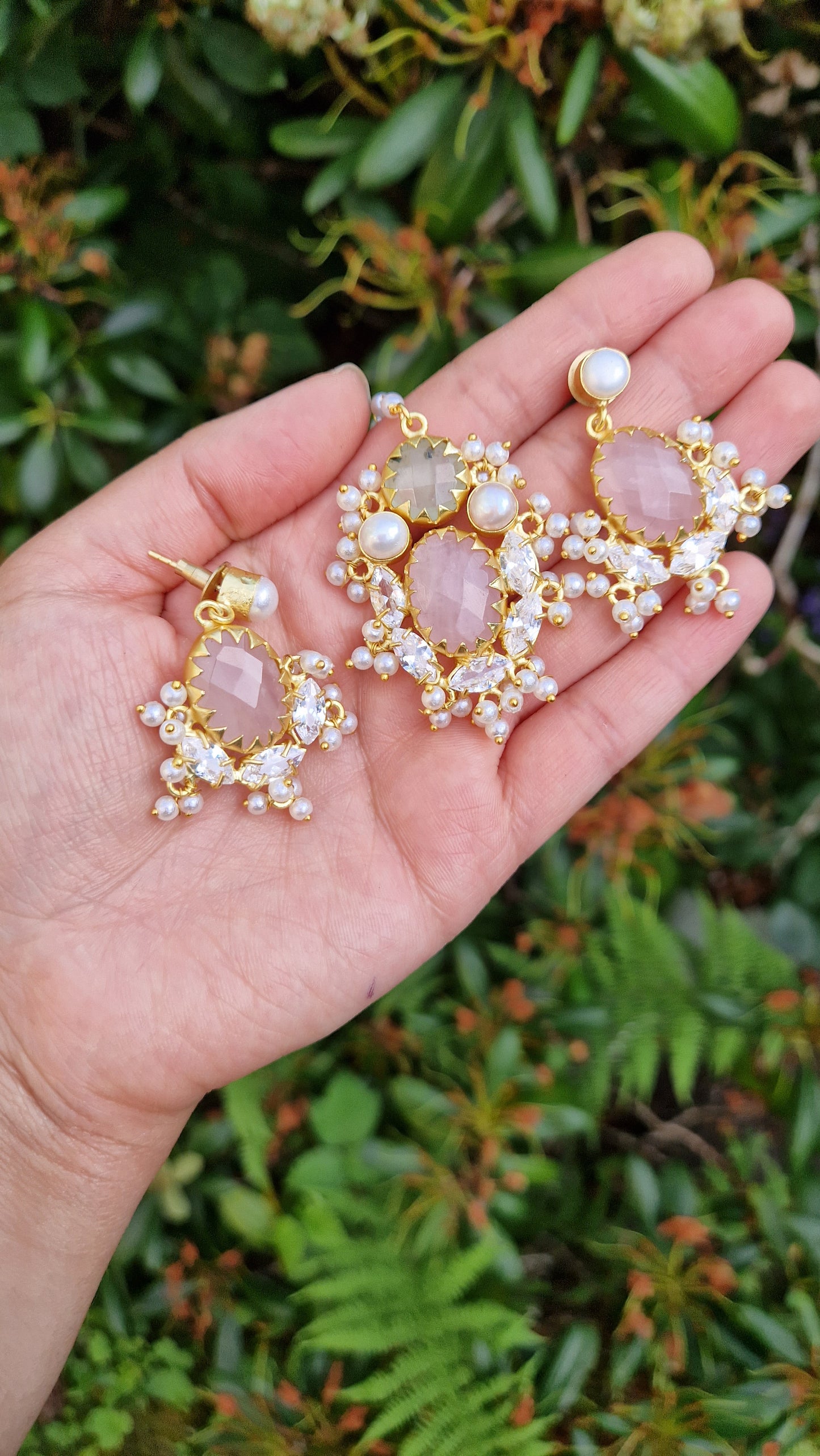 WARDAH- *Premium* Elegant Full Fresh Water Pearls, Rose Quartz and Prehnite Mala Set