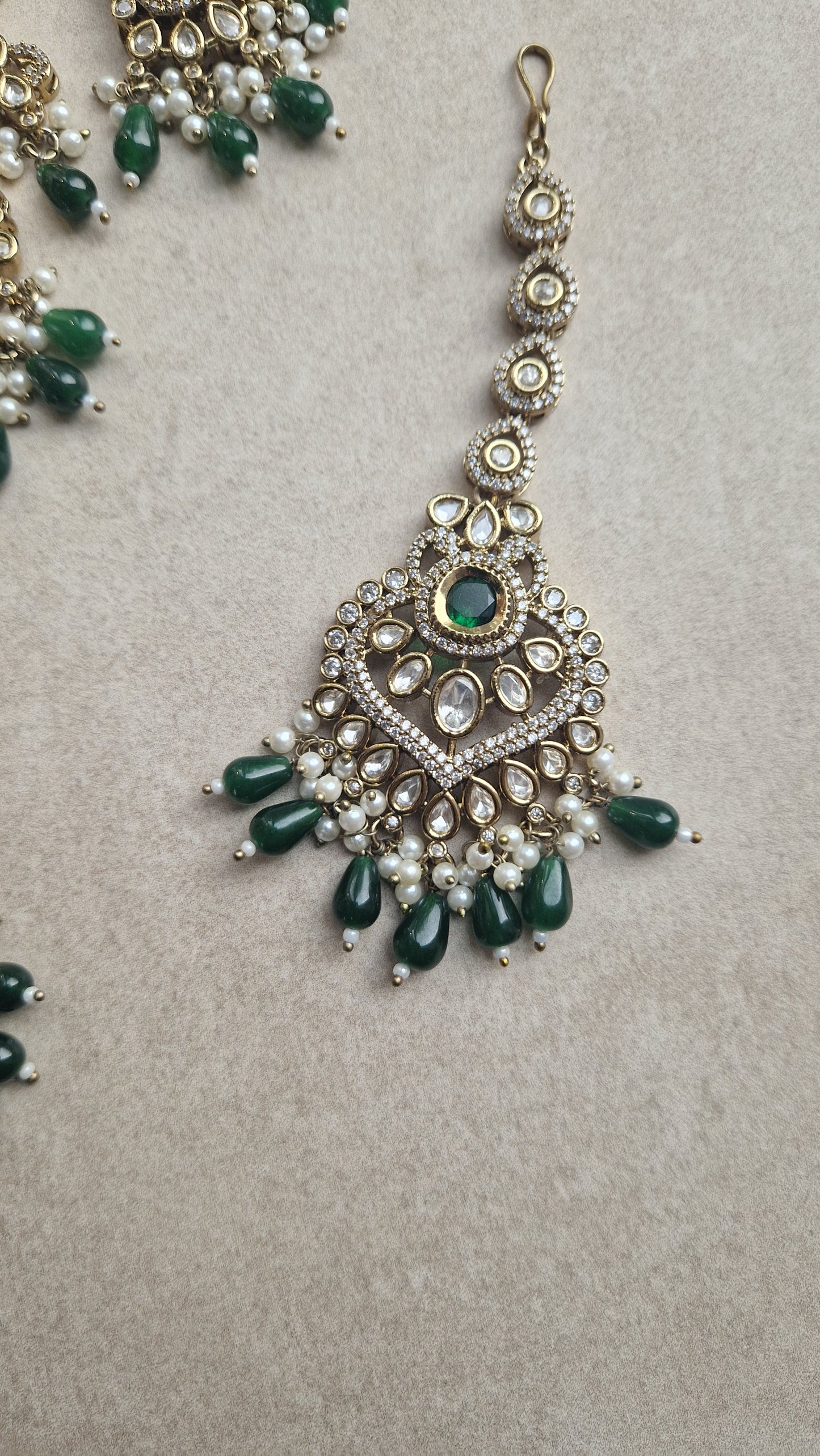RADIKA- *Premium* Indian Bridal- Beautiful & Elegant Indian Bridal Kundan Taani Choker , Earrings & Tikka Set GREEN