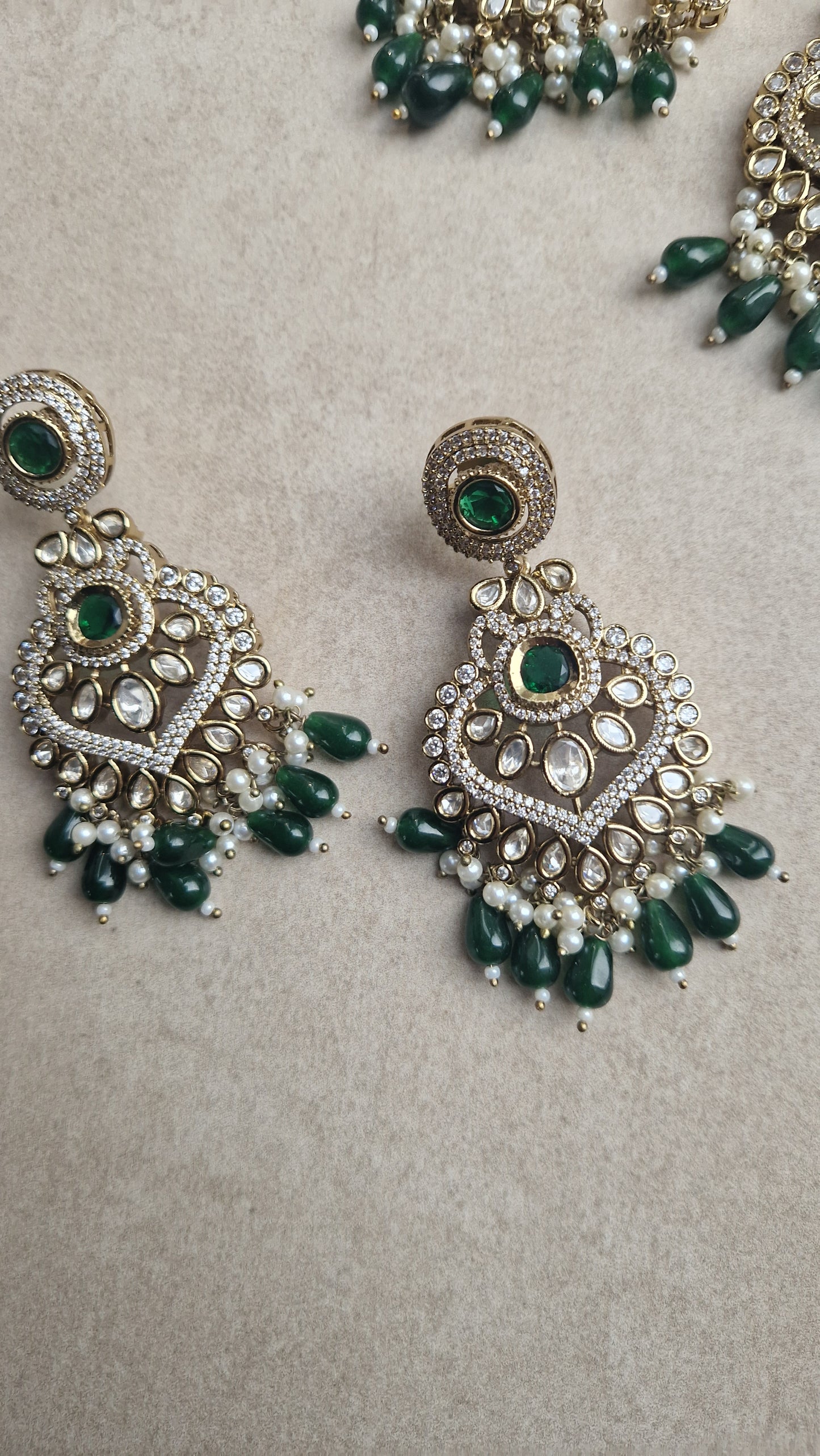 RADIKA- *Premium* Indian Bridal- Beautiful & Elegant Indian Bridal Kundan Taani Choker , Earrings & Tikka Set GREEN