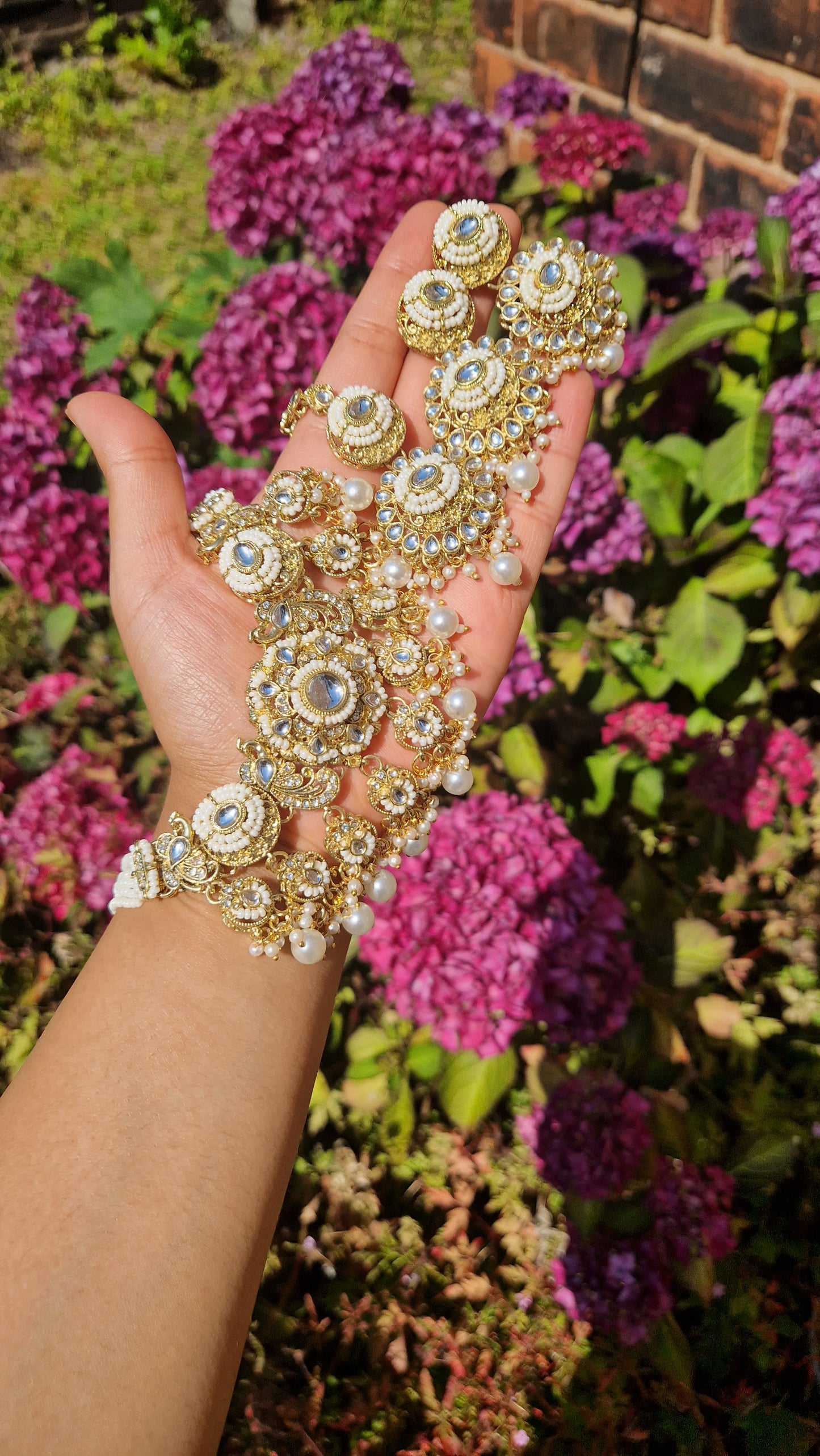 DEEPA - Indian Heritage traditional Kundan inspired Choker Set *Introductory offer*
