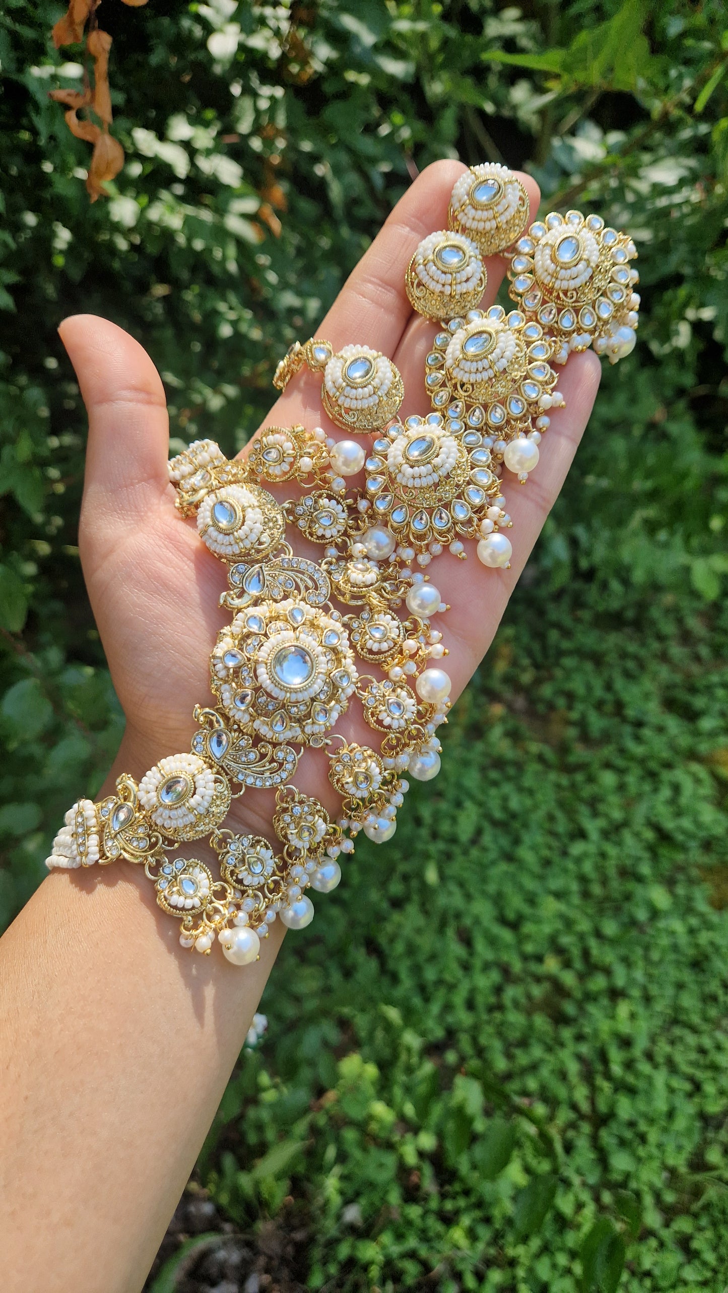 DEEPA - Indian Heritage traditional Kundan inspired Choker Set *Introductory offer*