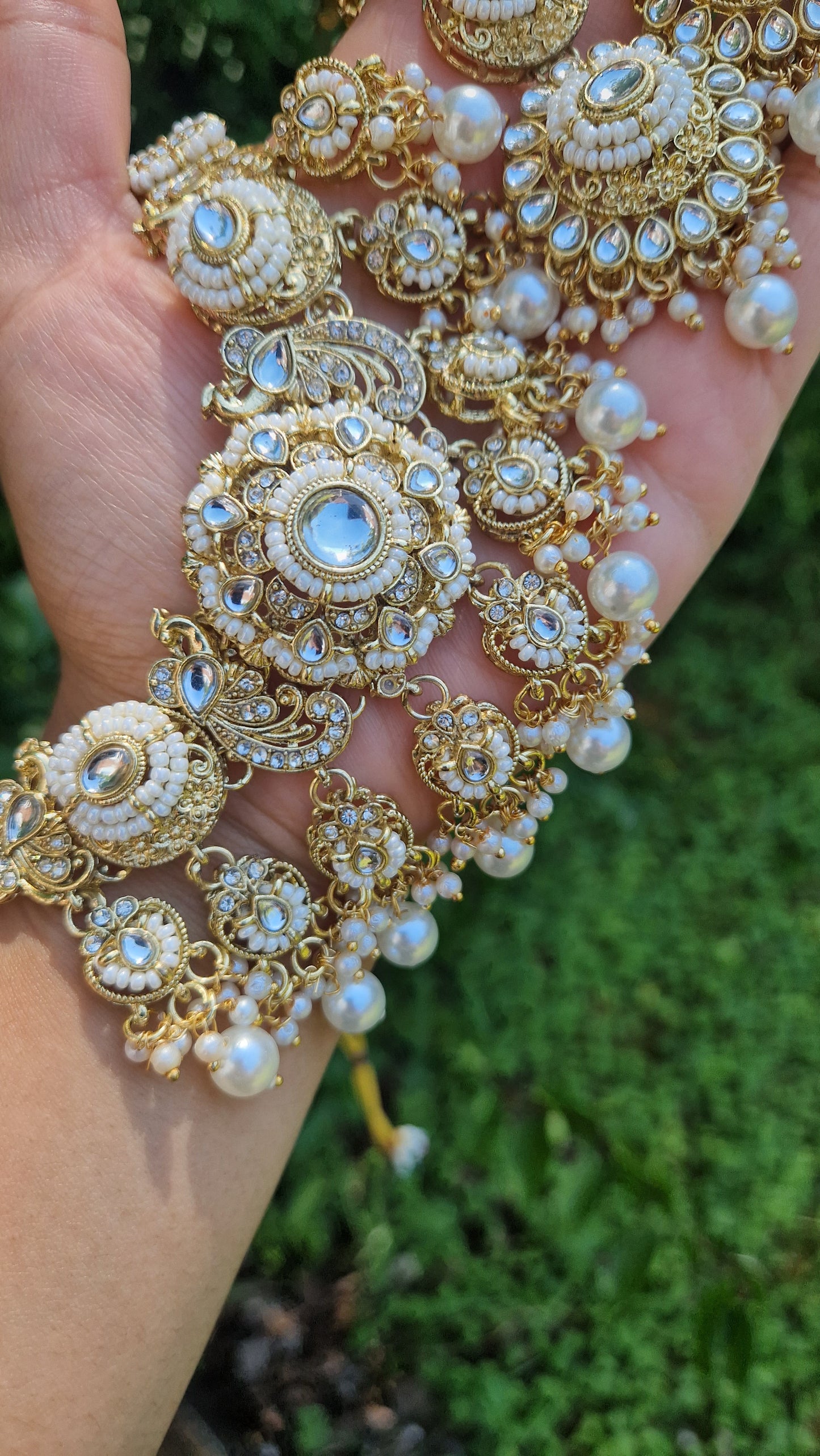 DEEPA - Indian Heritage traditional Kundan inspired Choker Set *Introductory offer*