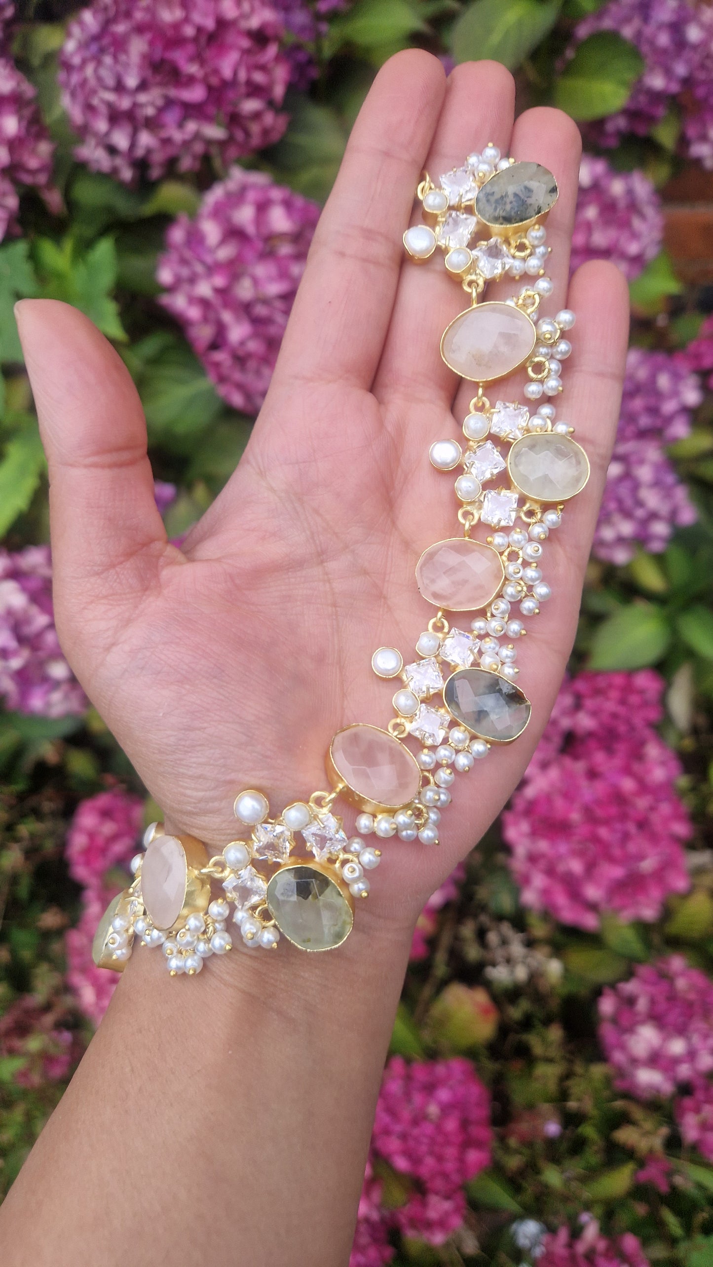 FALAK Small Beautiful Elegant *Premium* Mother of Pearl & -Rose Quartz & Sage