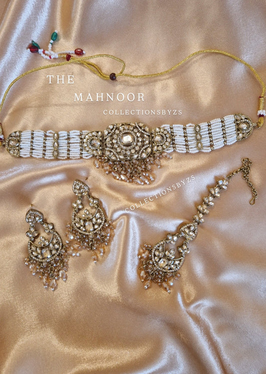 M A H N O O R - Elegant Indian Choker Set- GOLD