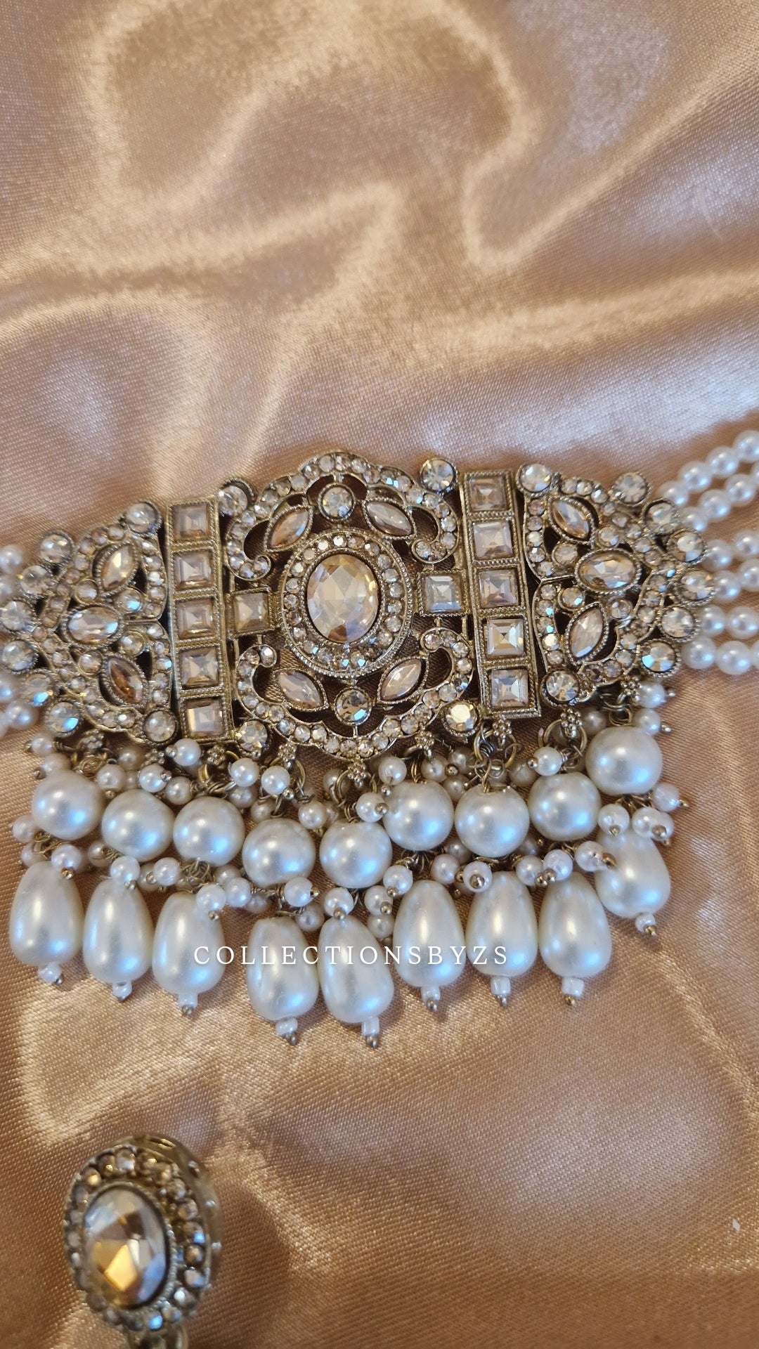 MIRA - Indian Choker Pearl Set - White and Gold