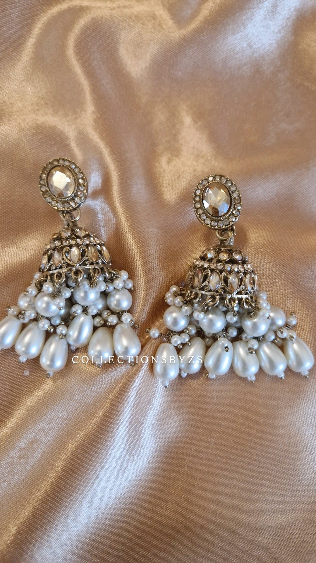 MIRA - Indian Choker Pearl Set - White and Gold