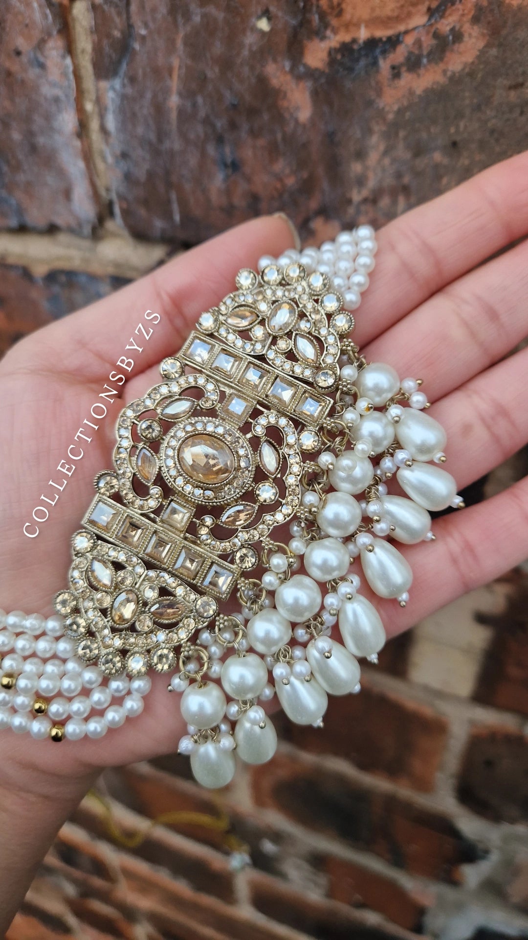 MIRA - Indian Choker Pearl Set - White and Gold