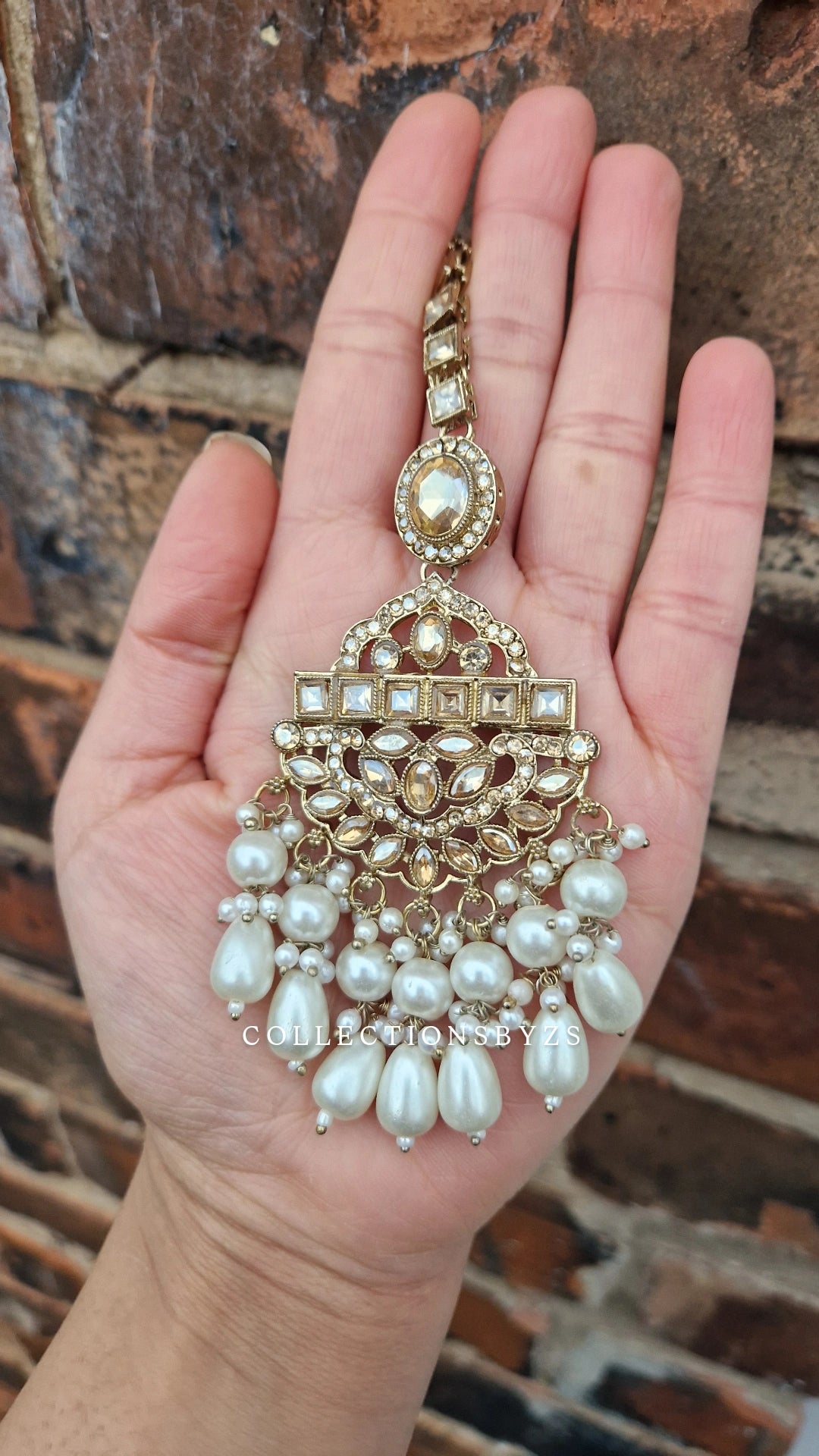 MIRA - Indian Choker Pearl Set - White and Gold