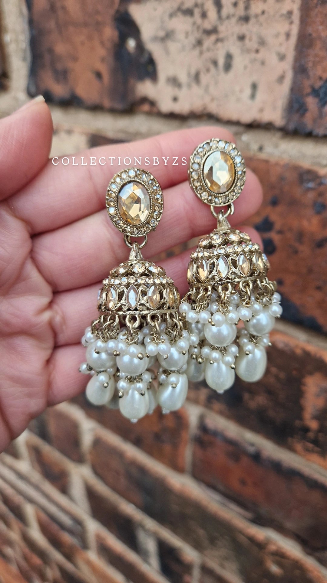 MIRA - Indian Choker Pearl Set - White and Gold