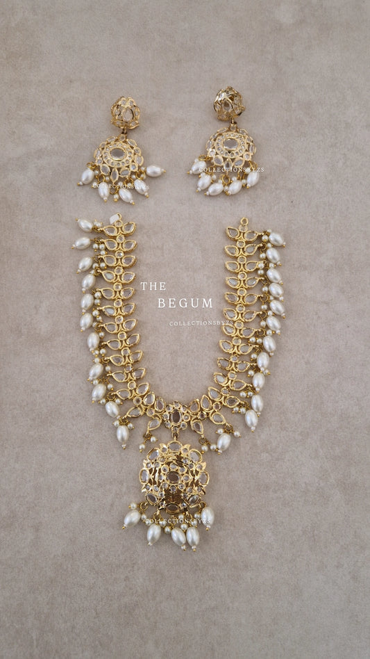 BEGUM Jewellery Set - *Premium* range - Indian Golden Necklace and Earrings Set