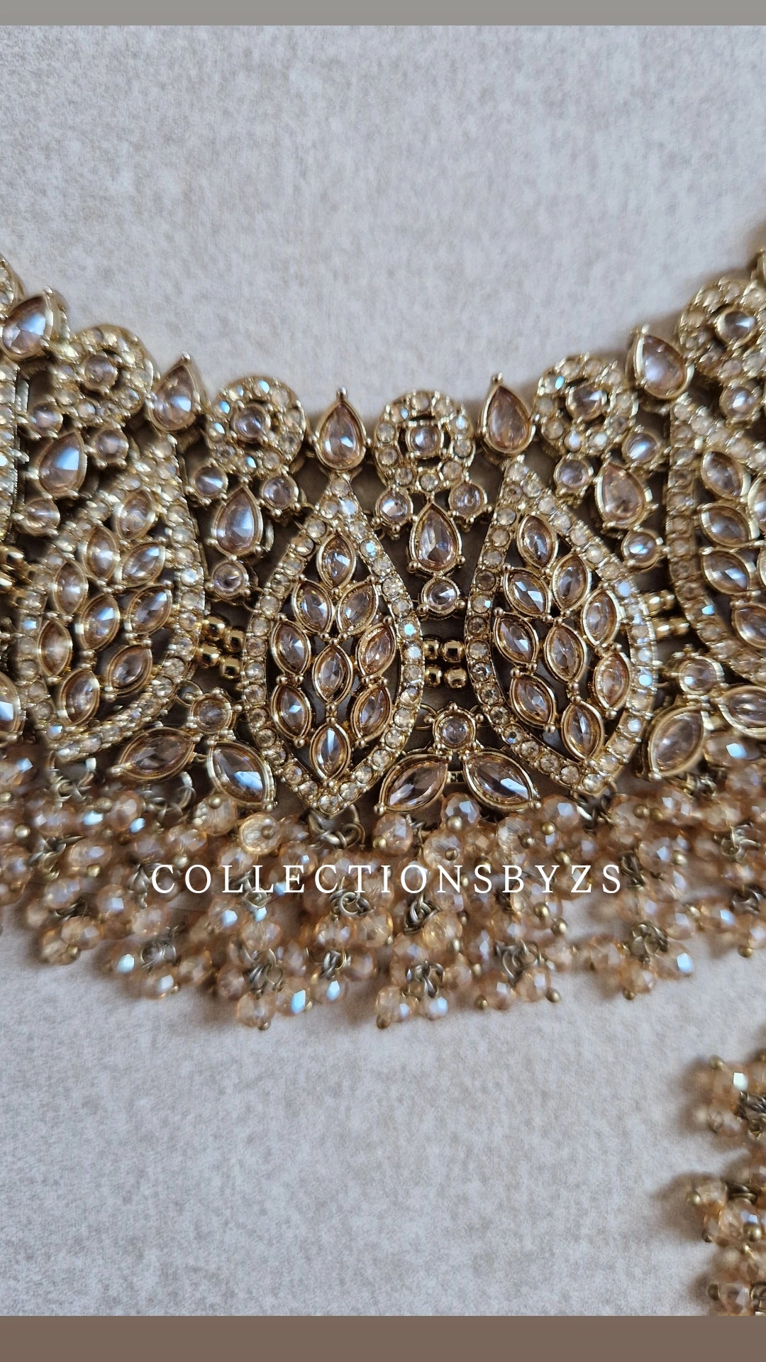 REEM- Beautiful Indian Oversized Necklace Jewellery Set- GOLD