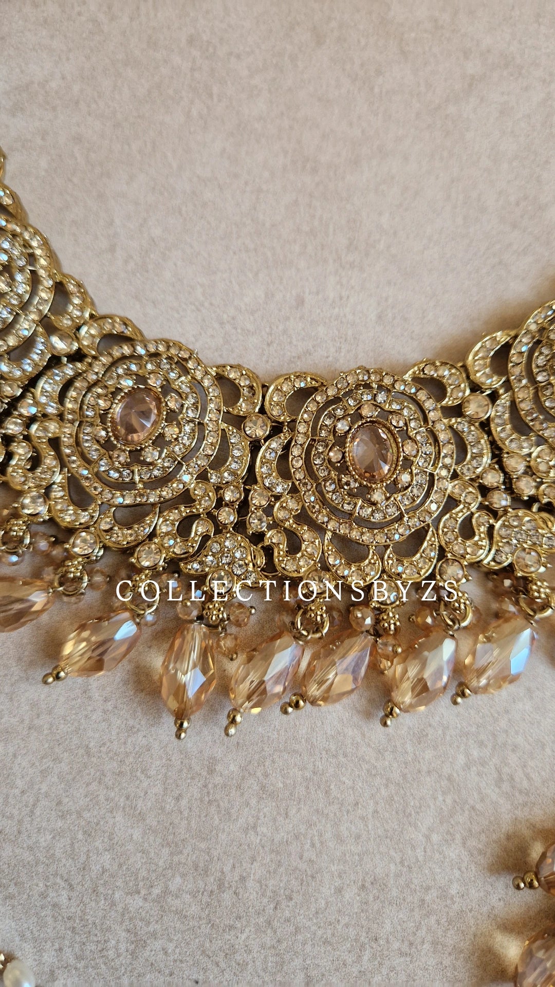 AFREEN - Beautiful 4 piece Indian Set- Double Gold.