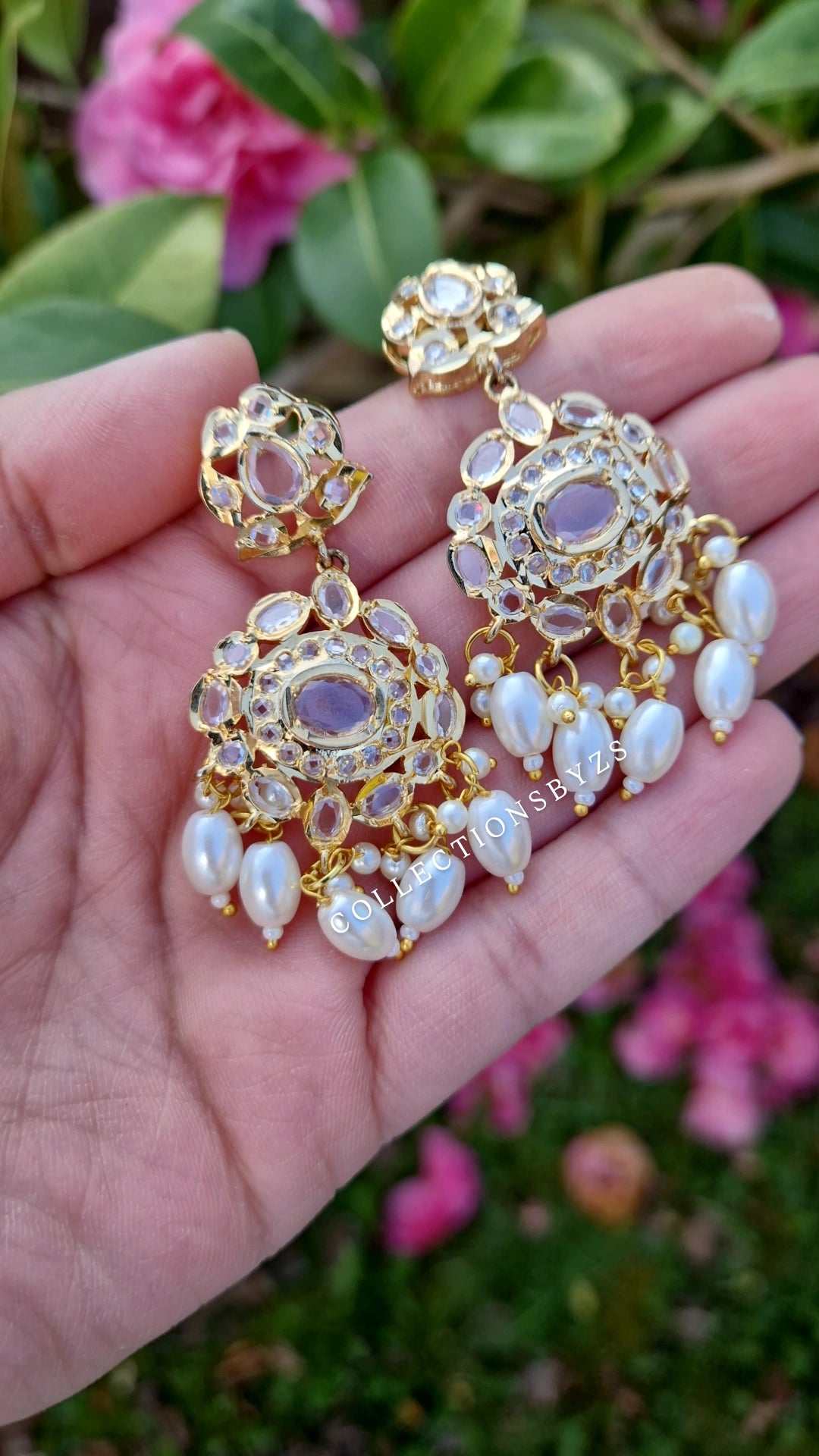 BEGUM Jewellery Set - *Premium* range - Indian Golden Necklace and Earrings Set