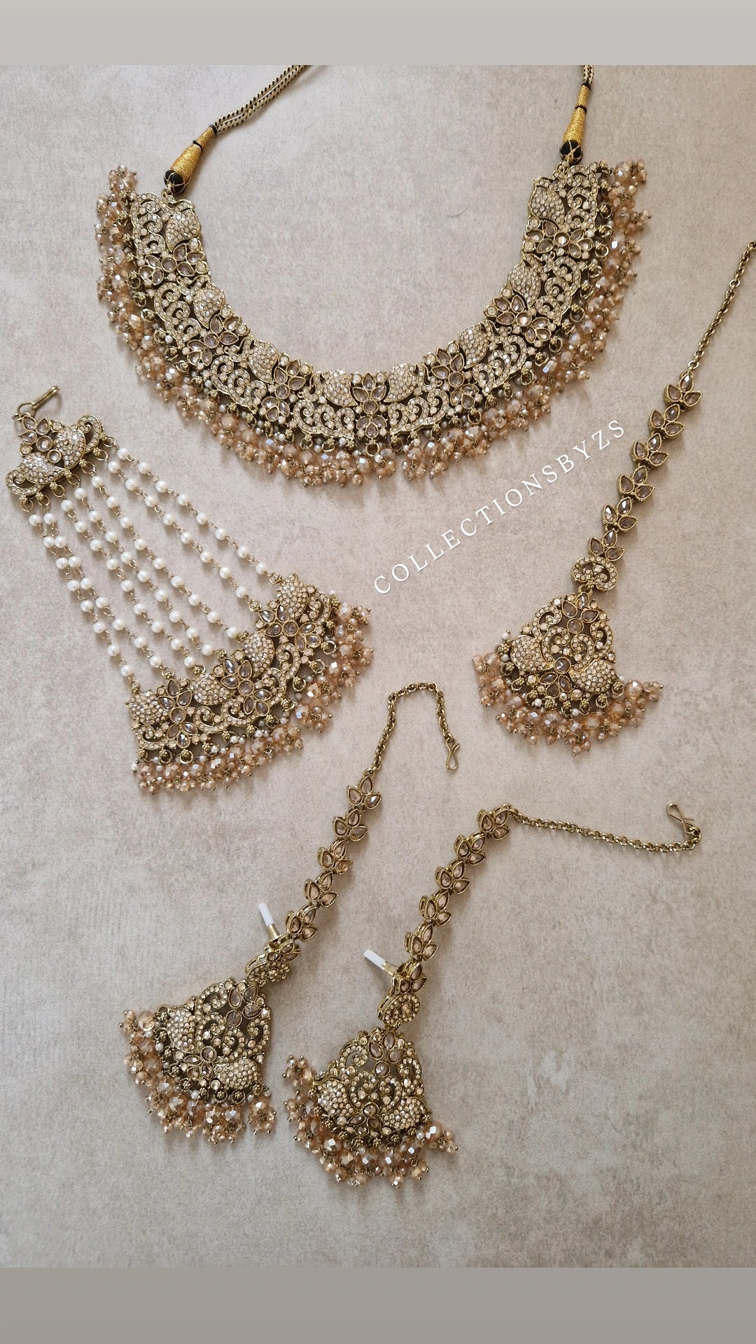 HUSNA- Gold Indian Jewellery Set