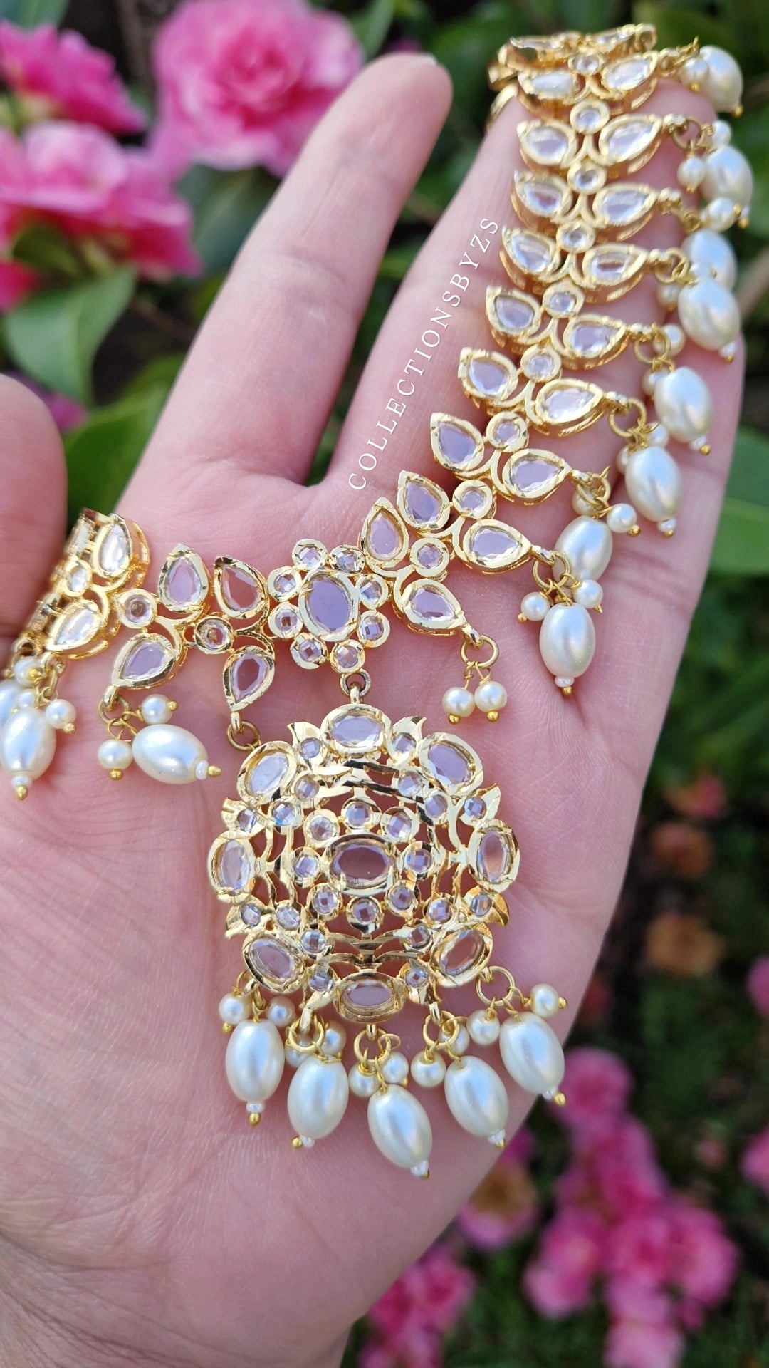 BEGUM Jewellery Set - *Premium* range - Indian Golden Necklace and Earrings Set