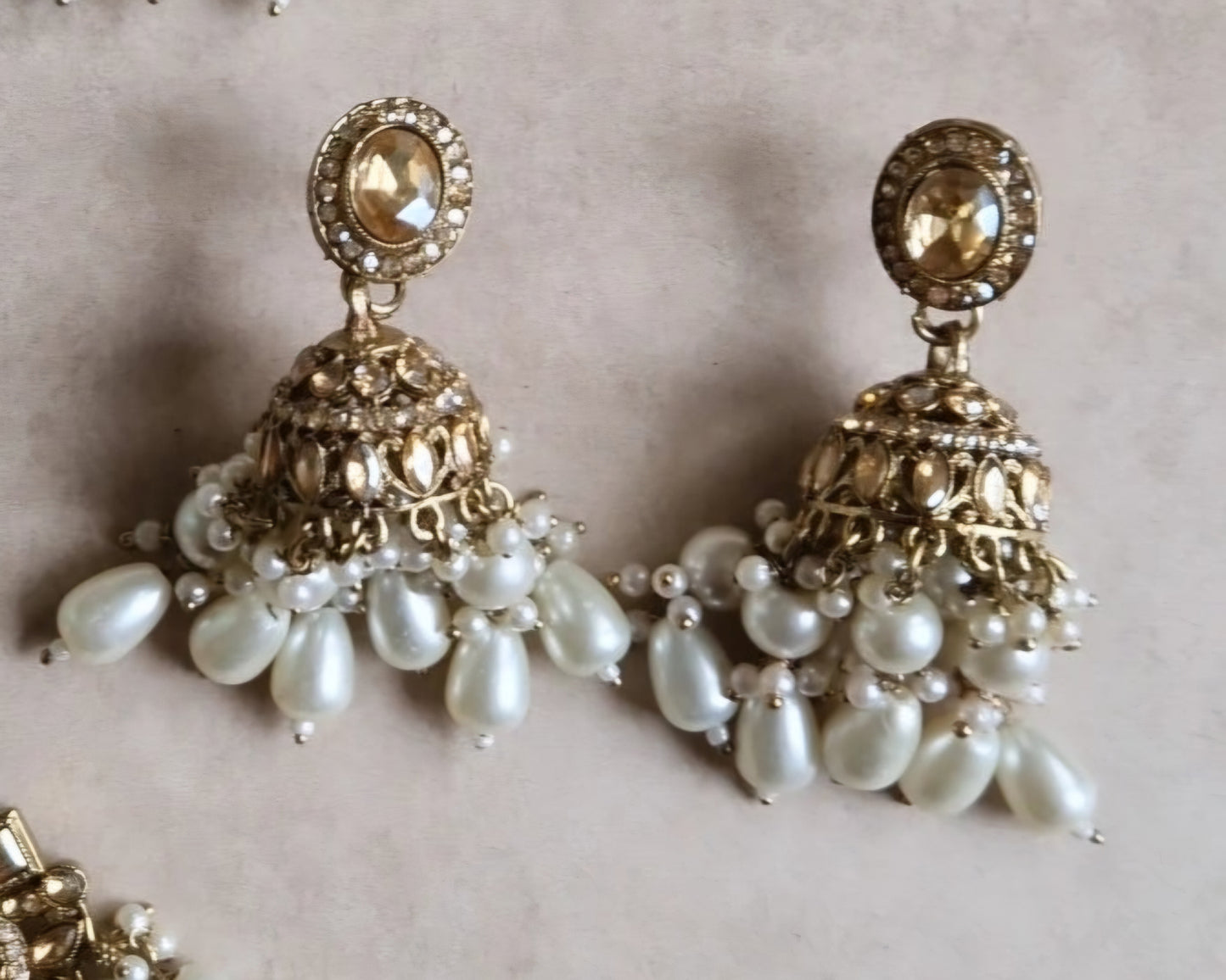 *CLEARANCE* - JHUMKA (Bronze with white faux pearls)