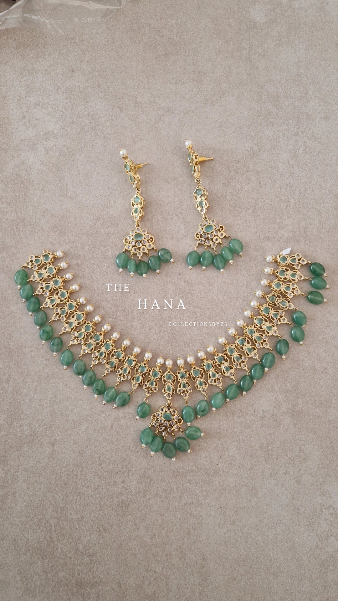 HANA - *Premium* range - Indian Golden Necklace and Earrings Set