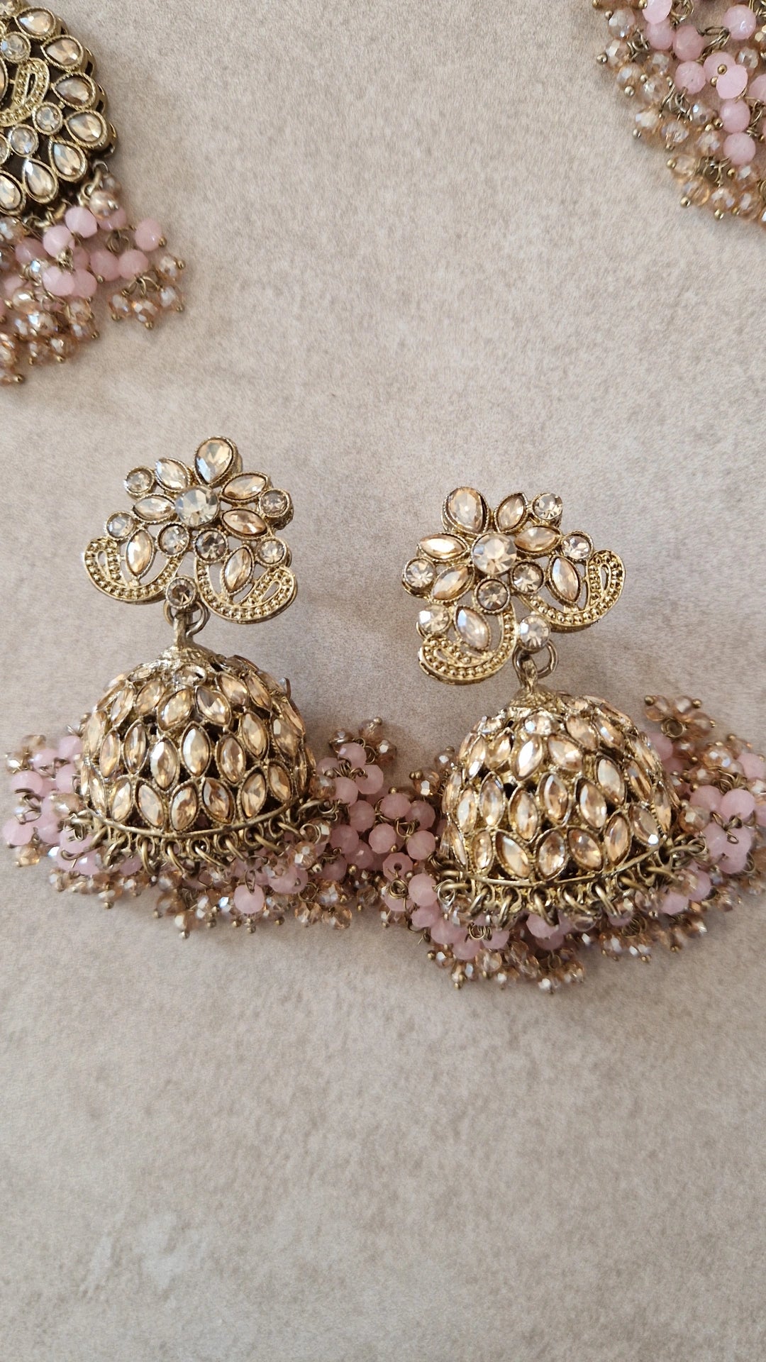 HAMARA- Beautiful Indian Party Wear Set. Necklace, Earrings, Tikka & Jhumar (Passa) - BABY PINK