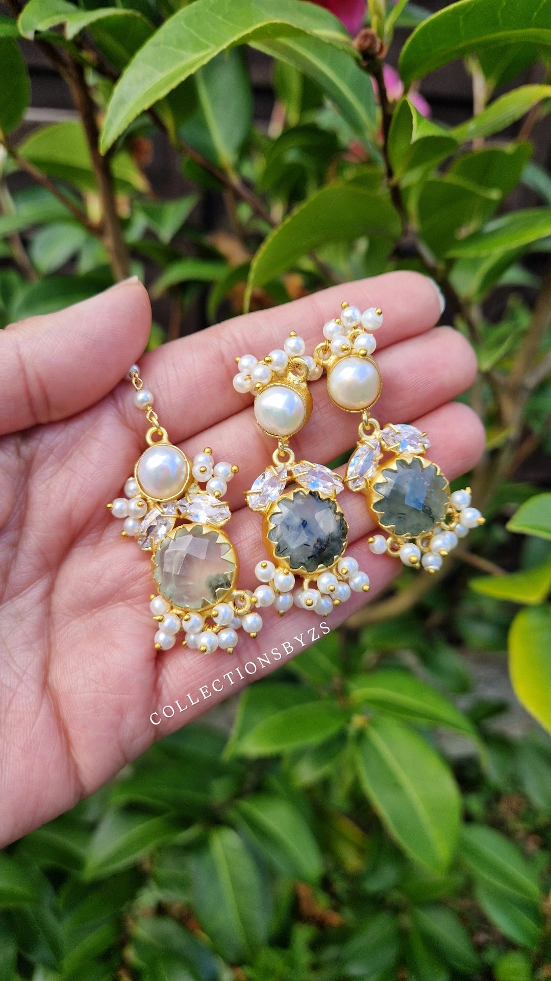 NOORYA-  Small yet Beautiful Elegant Premium Mother of Pearl Set and Green Set