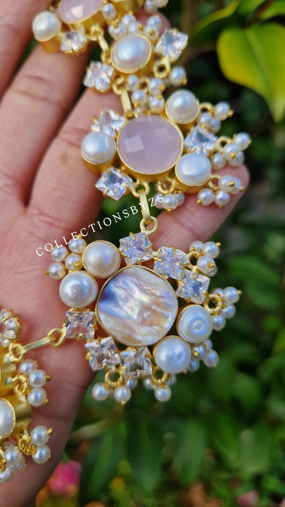 KINZA-  Small yet Beautiful Elegant Premium Mother of Pearl Set and Pink Set