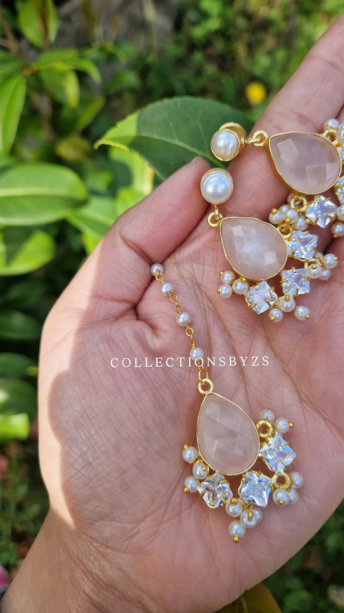 TAYIBA- Small yet Beautiful Elegant Premium Mother of Pearl Set Roze Quartz.