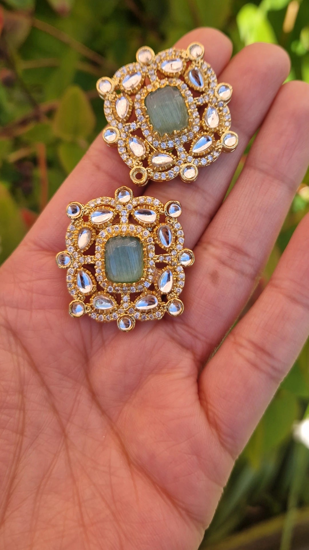 Elegant Indian Kundan Inspired Choker Set - Mint ( Yellow golden polish finish)