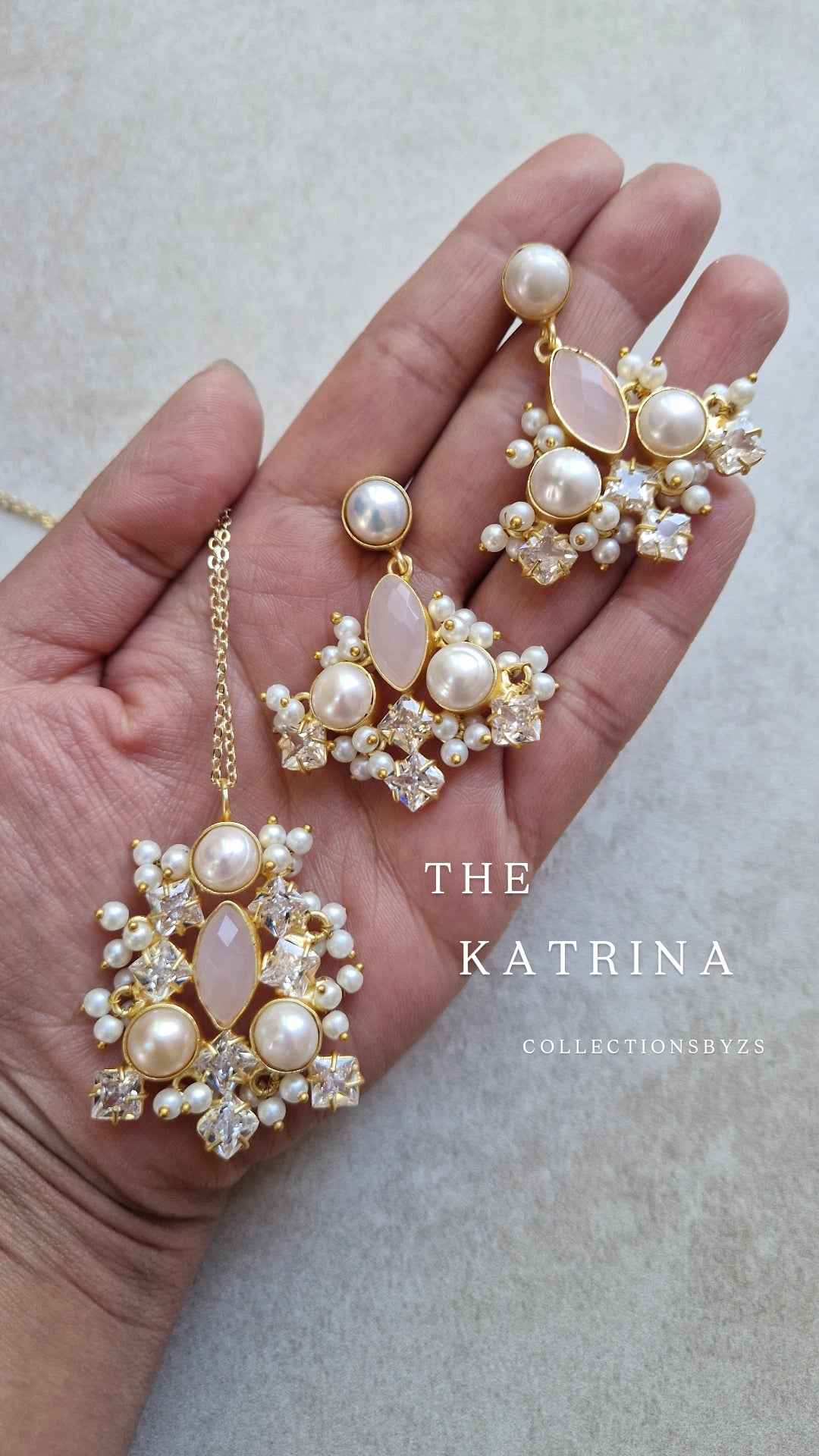 KATRINA- Small elegant Pearl Pendant Set *Premium Collection* - PINK